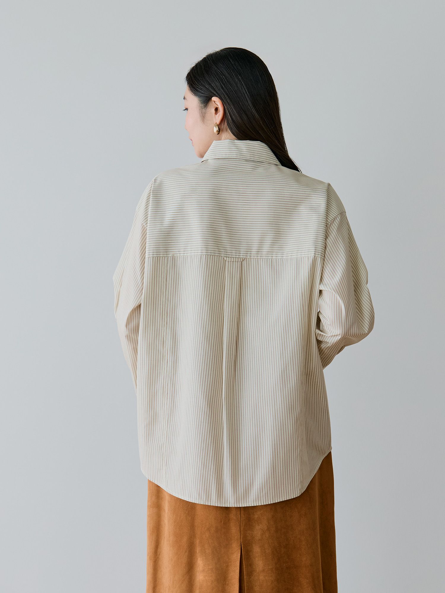 H168 B77 W60 H86 / 着用サイズ : size2