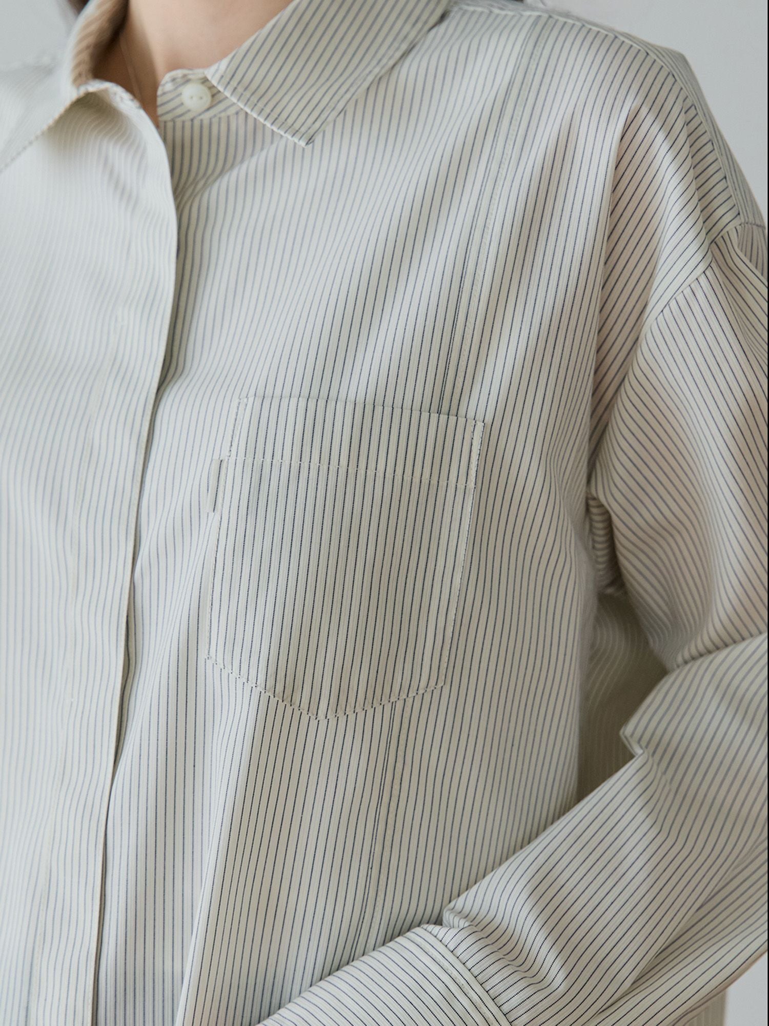 H168 B77 W60 H86 / 着用サイズ : size2