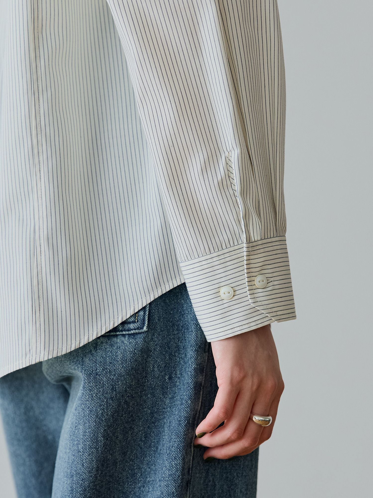 H168 B77 W60 H86 / 着用サイズ : size2