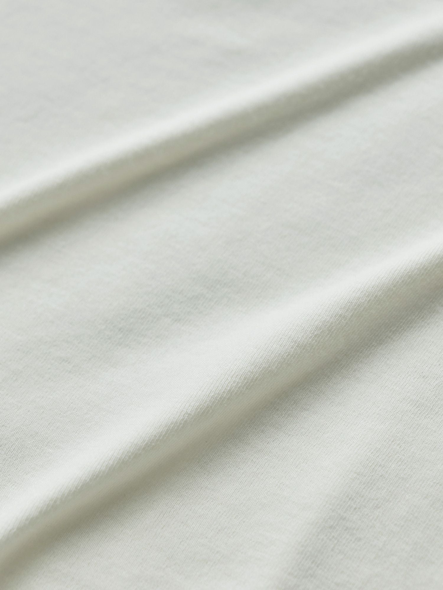 バックドロストハイネックトップス