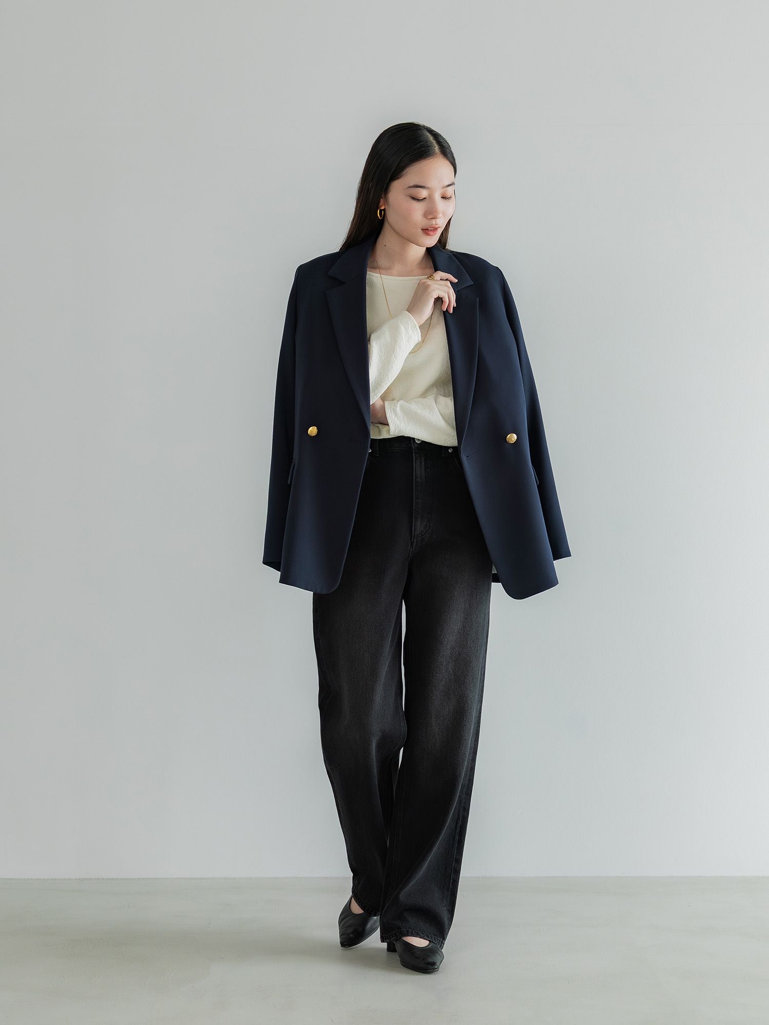 H168 B77 W60 H86 / 着用サイズ : size2