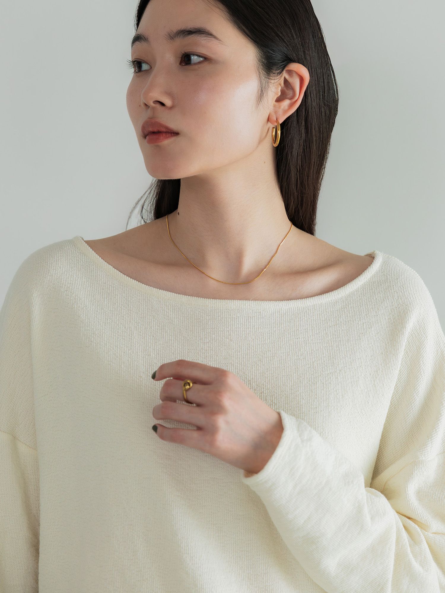 H168 B77 W60 H86 / 着用サイズ : size2