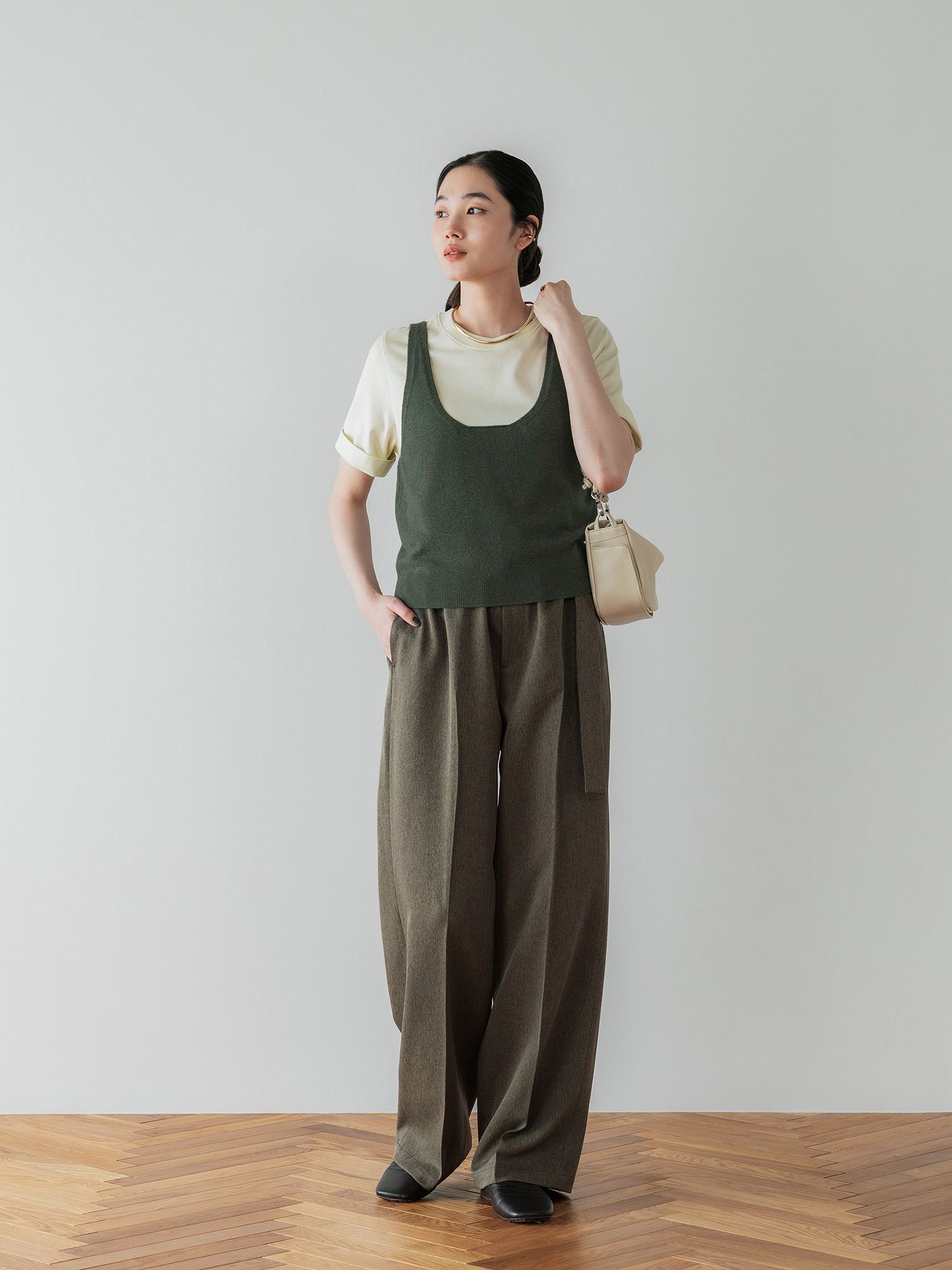 H168 B77 W60 H86 / 着用サイズ : free