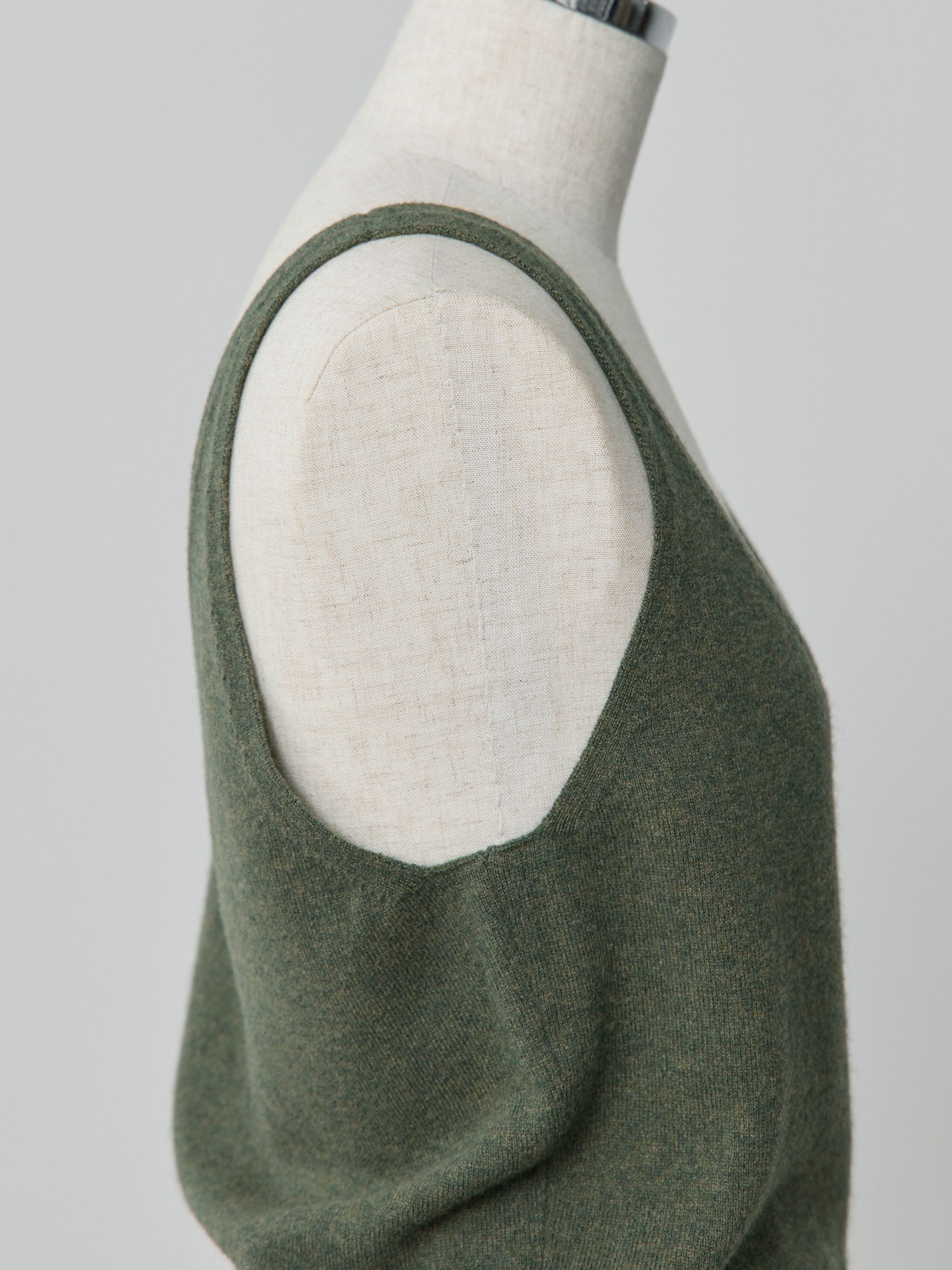 2wayウールカシミアニットビスチェ