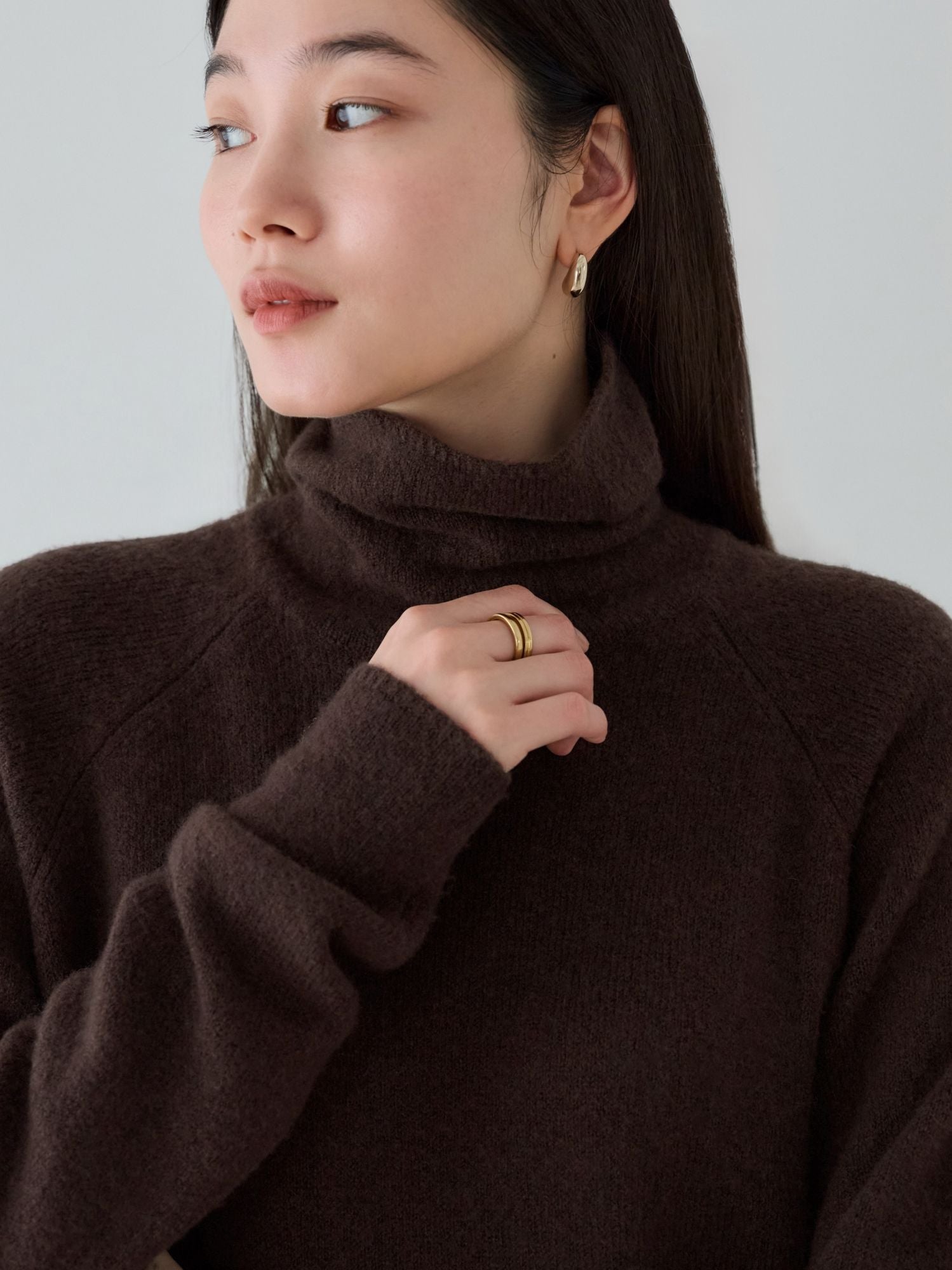 H168 B77 W60 H86 / 着用サイズ : size3