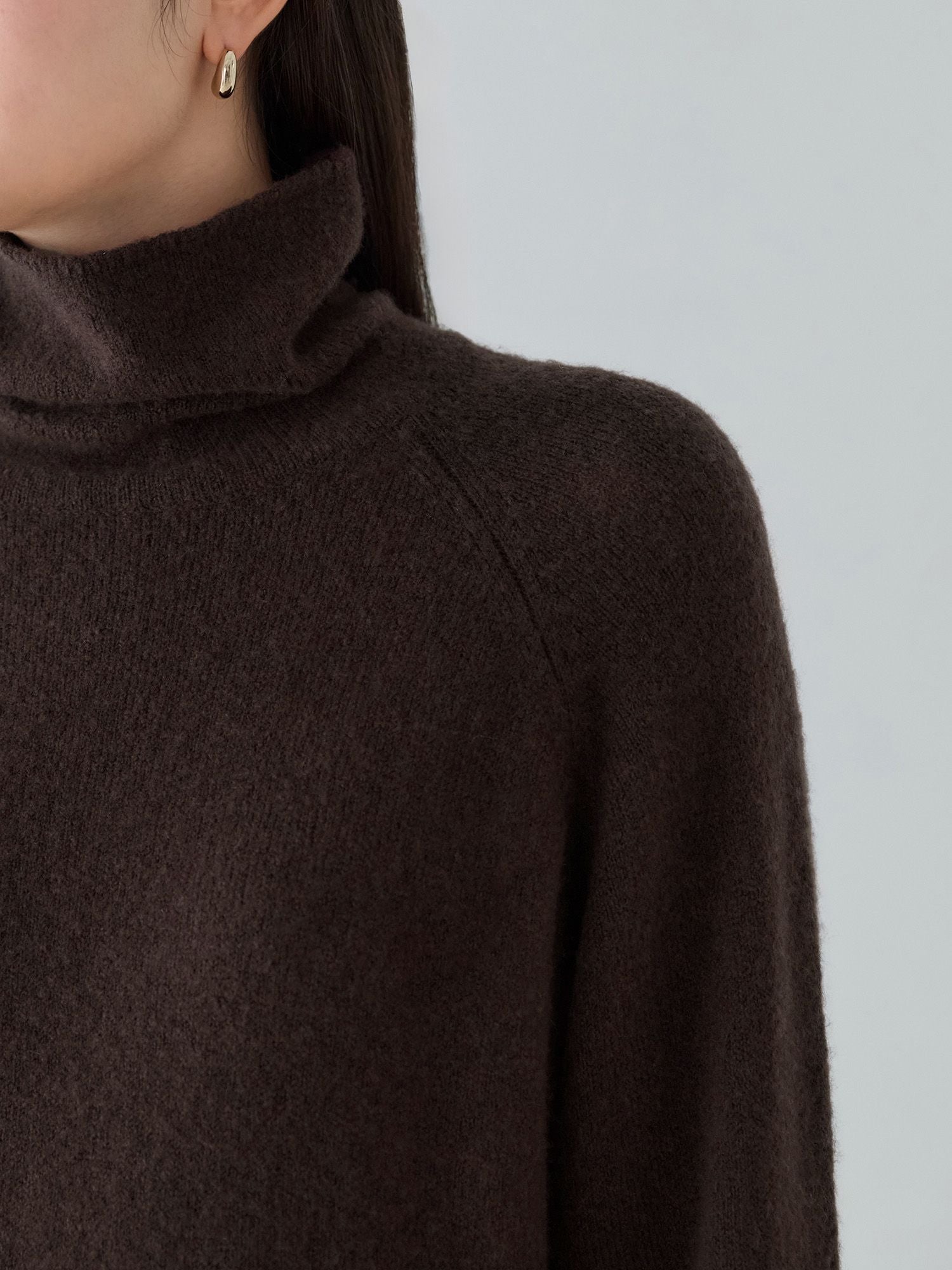 H168 B77 W60 H86 / 着用サイズ : size3