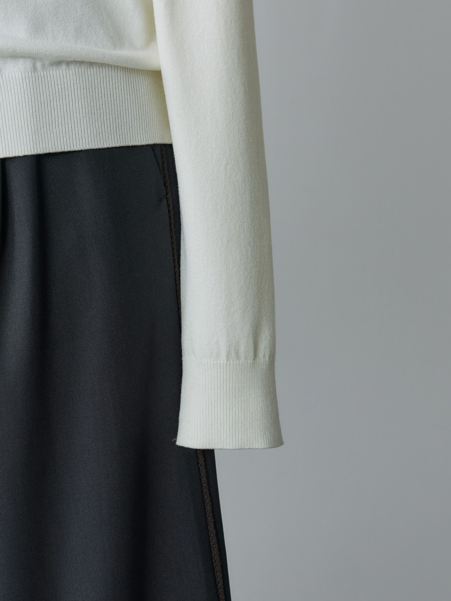 2wayハイネックスリムカーディガン