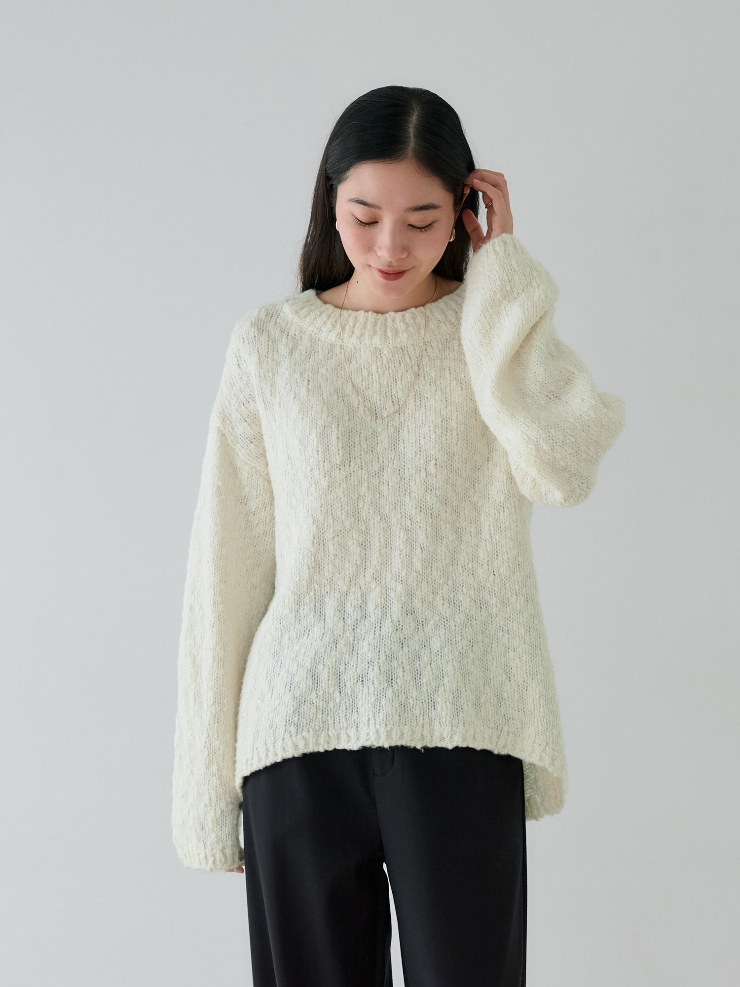 H168 B77 W60 H86 / 着用サイズ : size3