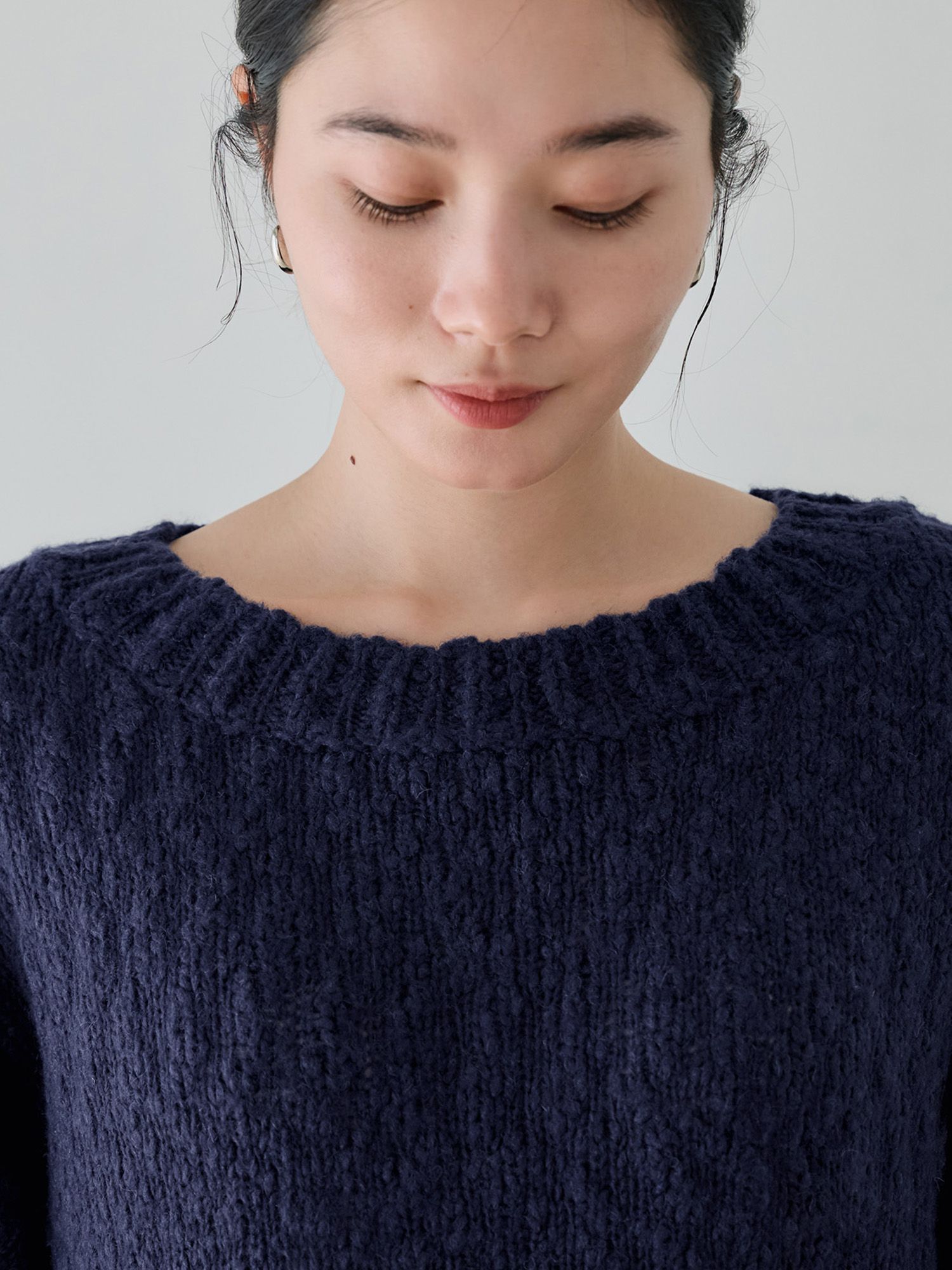 H168 B77 W60 H86 / 着用サイズ : size3