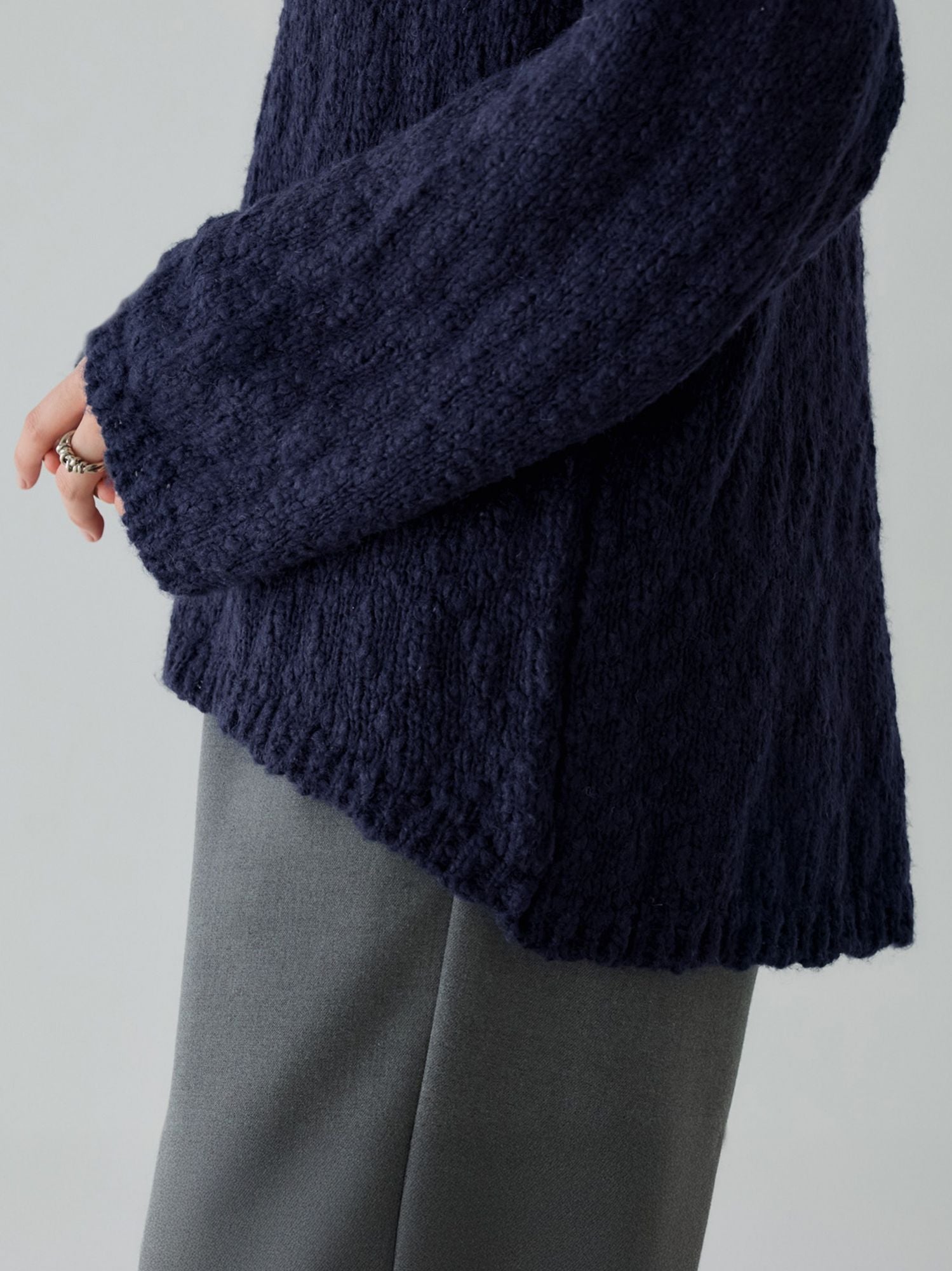 H168 B77 W60 H86 / 着用サイズ : size3