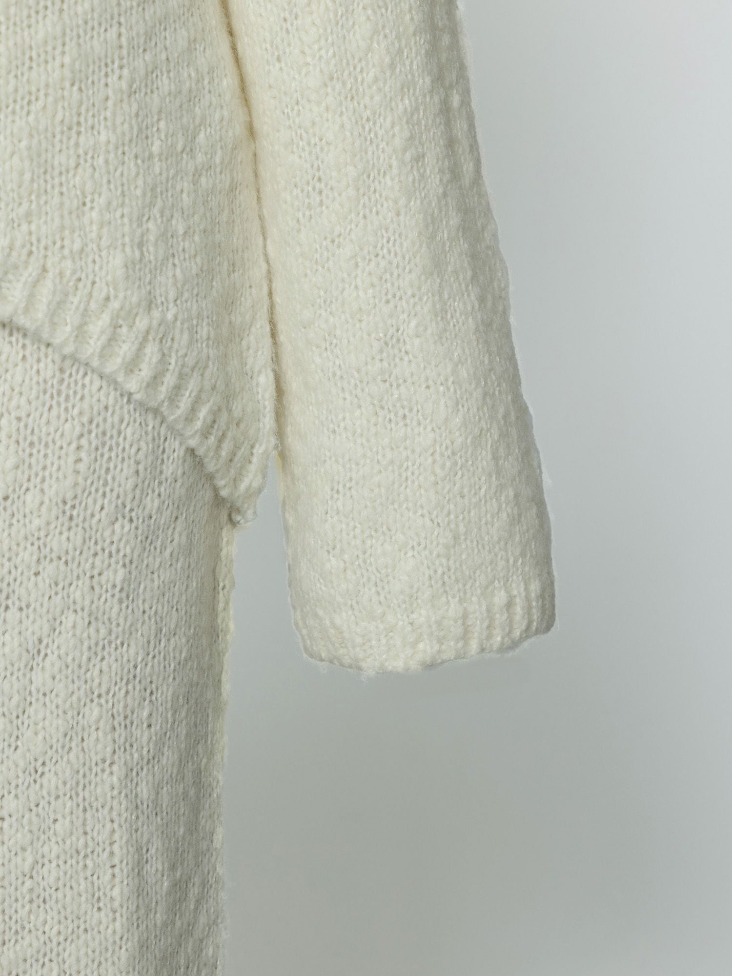 ロービングスラブルーズニット