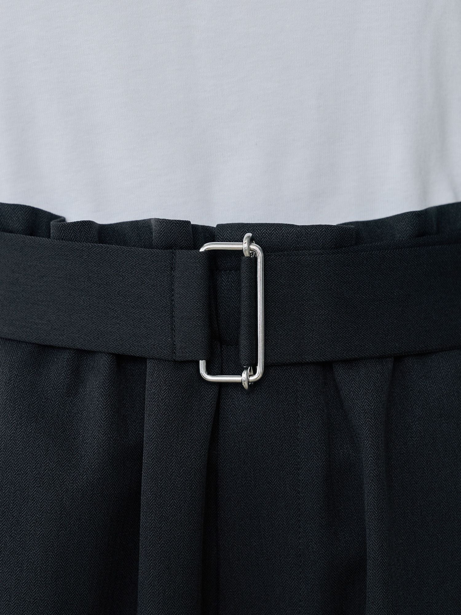 フリーウエストベルテッドパンツ