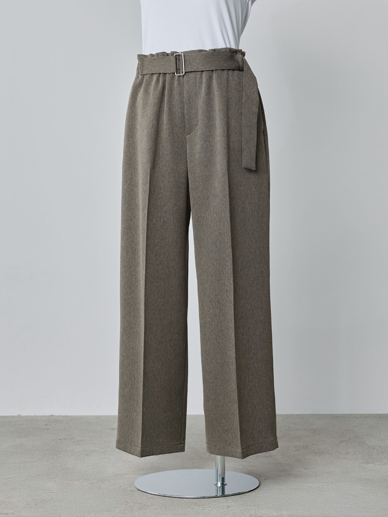 フリーウエストベルテッドパンツ