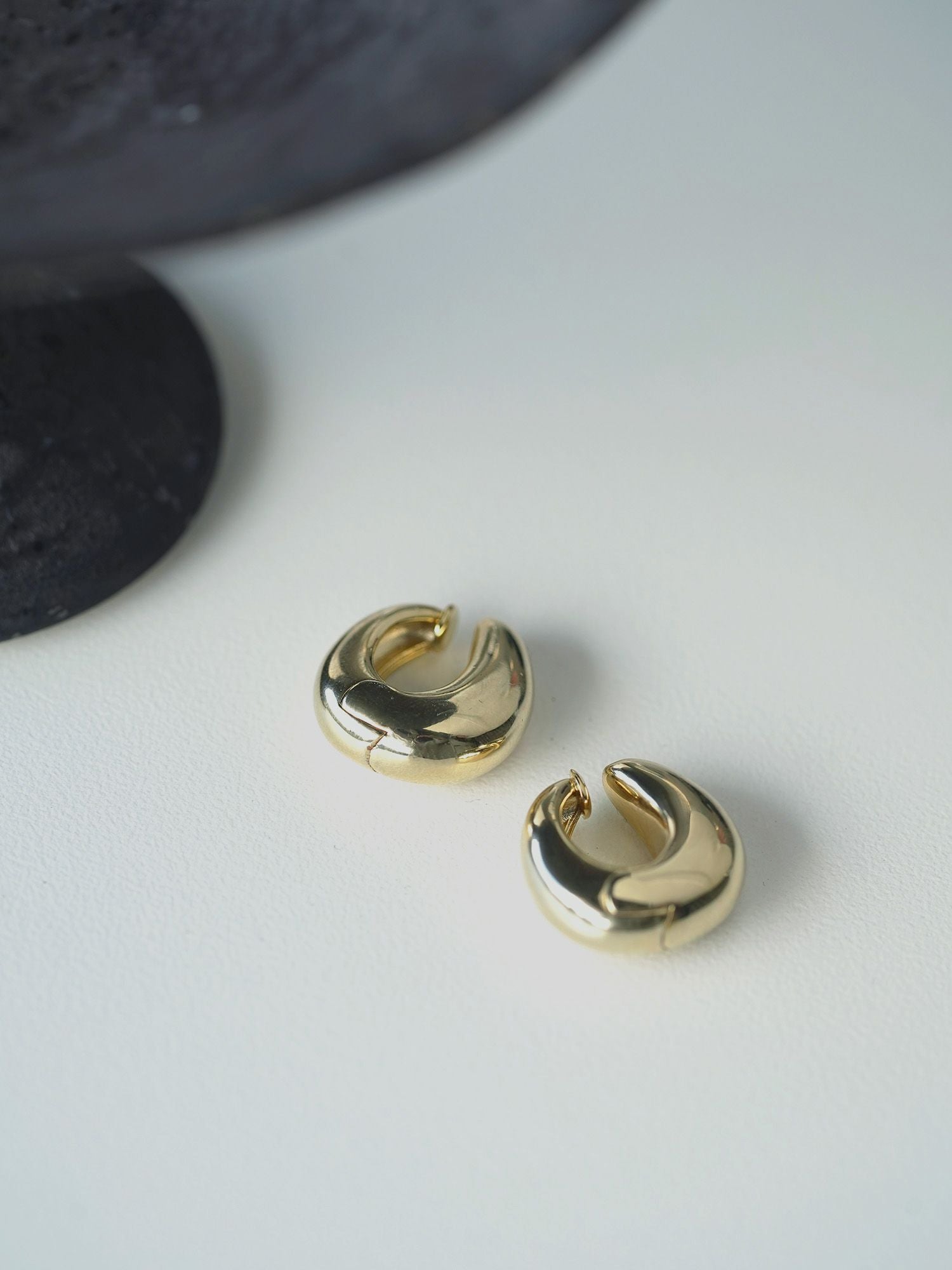 グロッシーペブルピアス / イヤリング