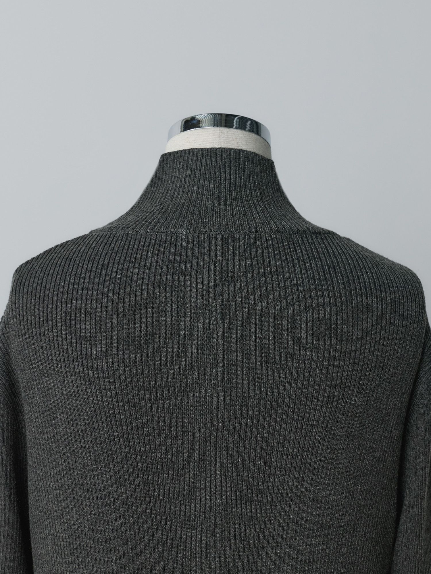 フロントフライニットワンピース