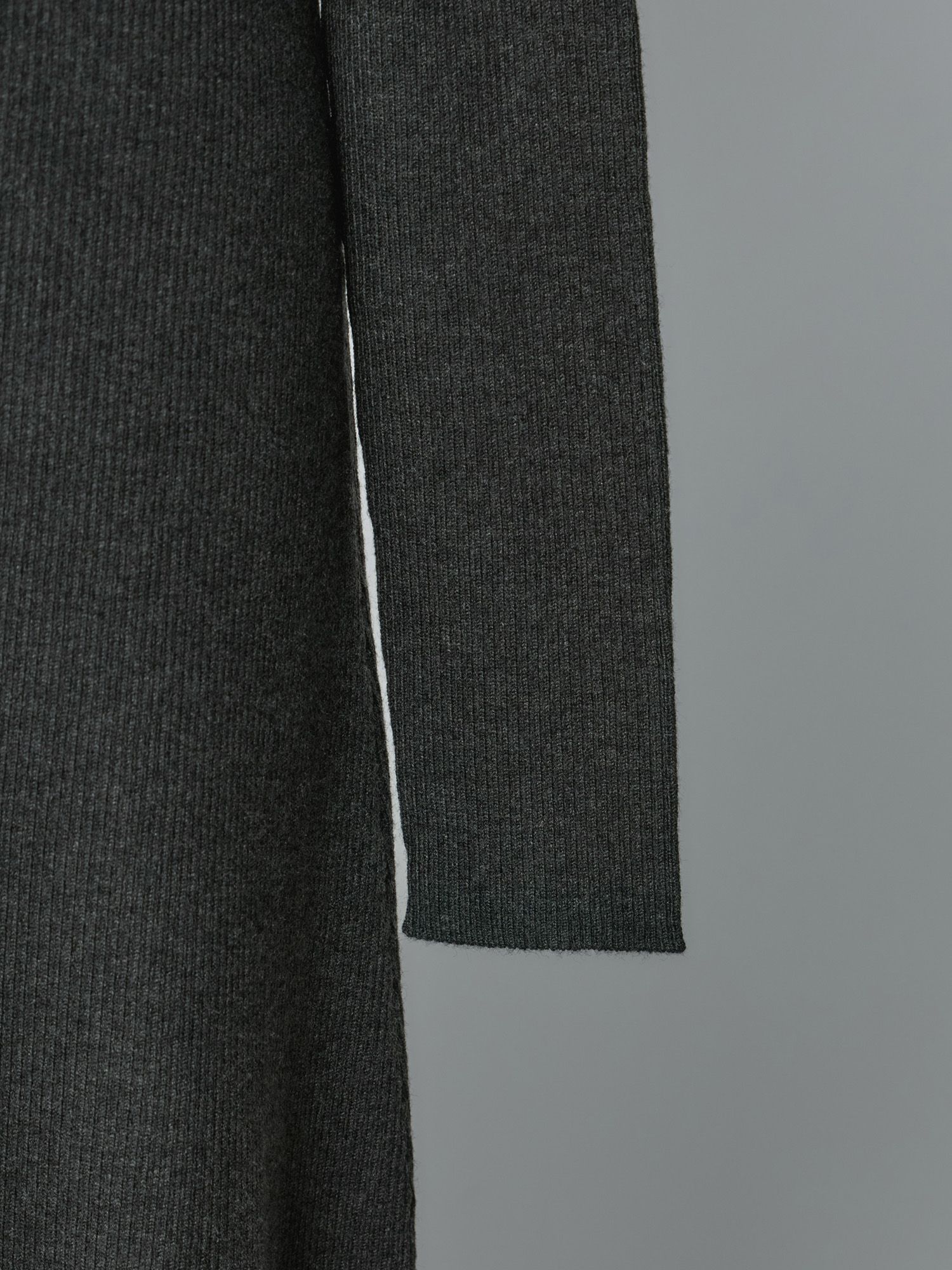 フロントフライニットワンピース