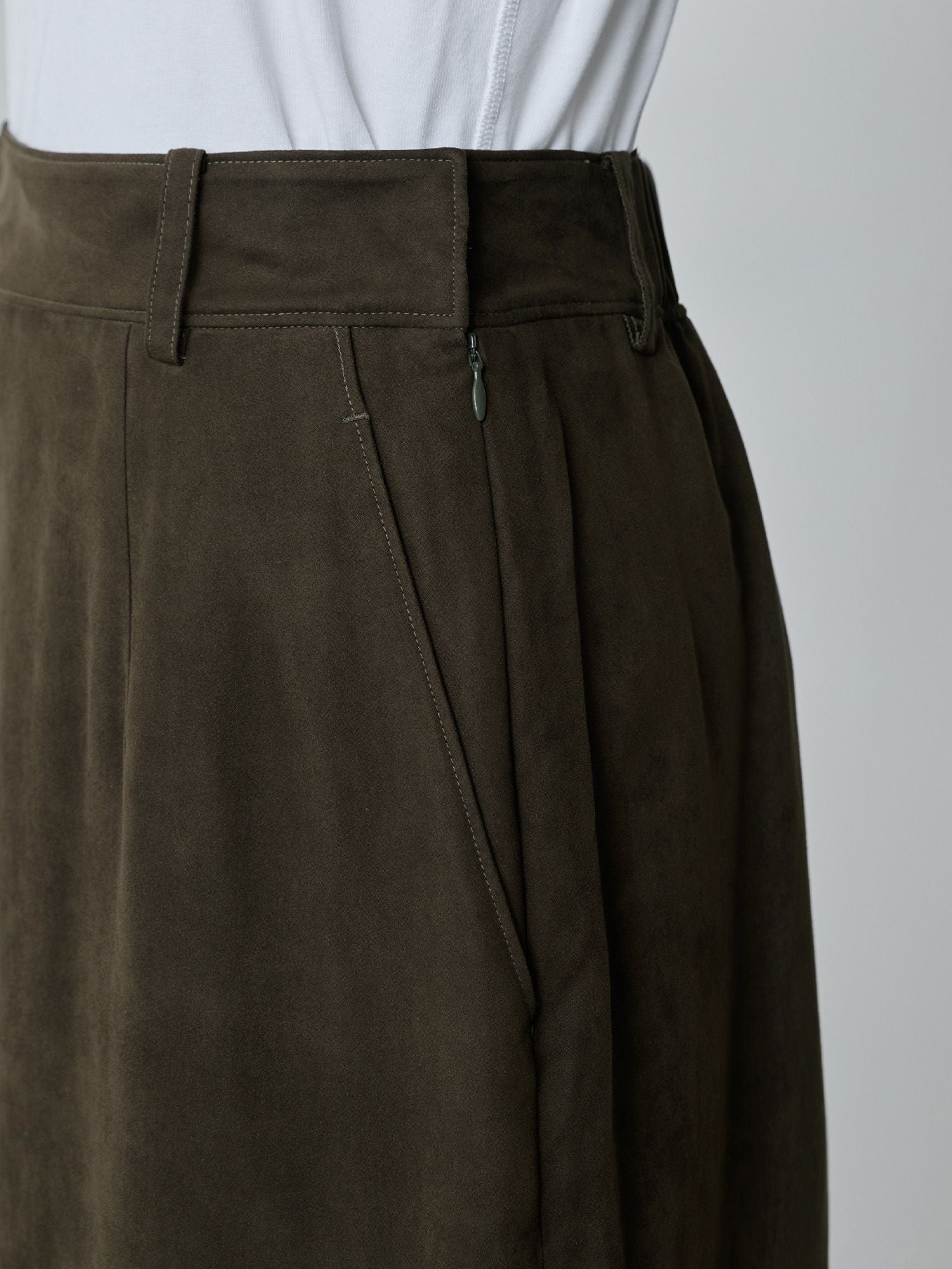 フェイクスウェードIラインスカート