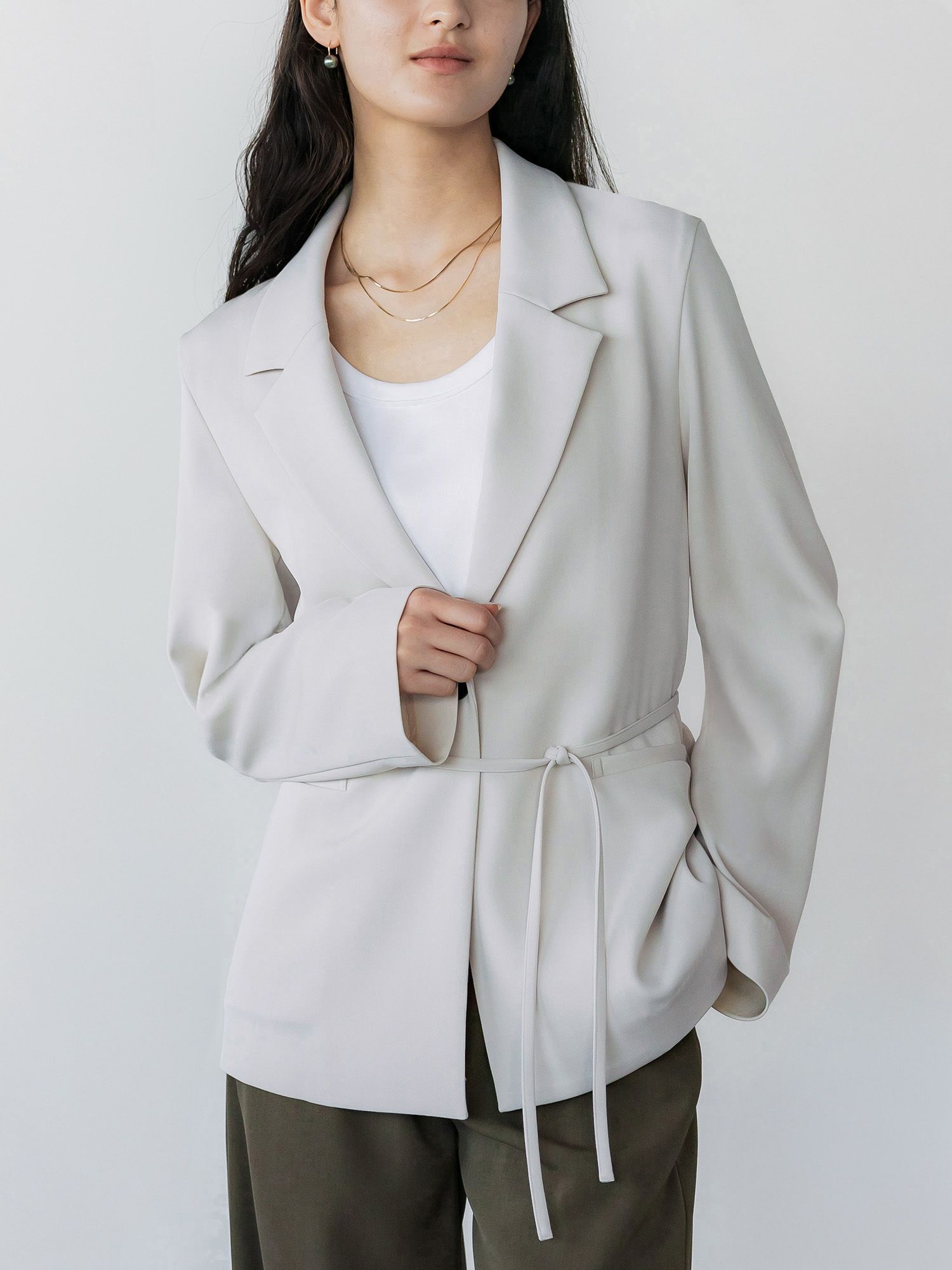 H167 B81 W57 H89 / 着用サイズ : size3
