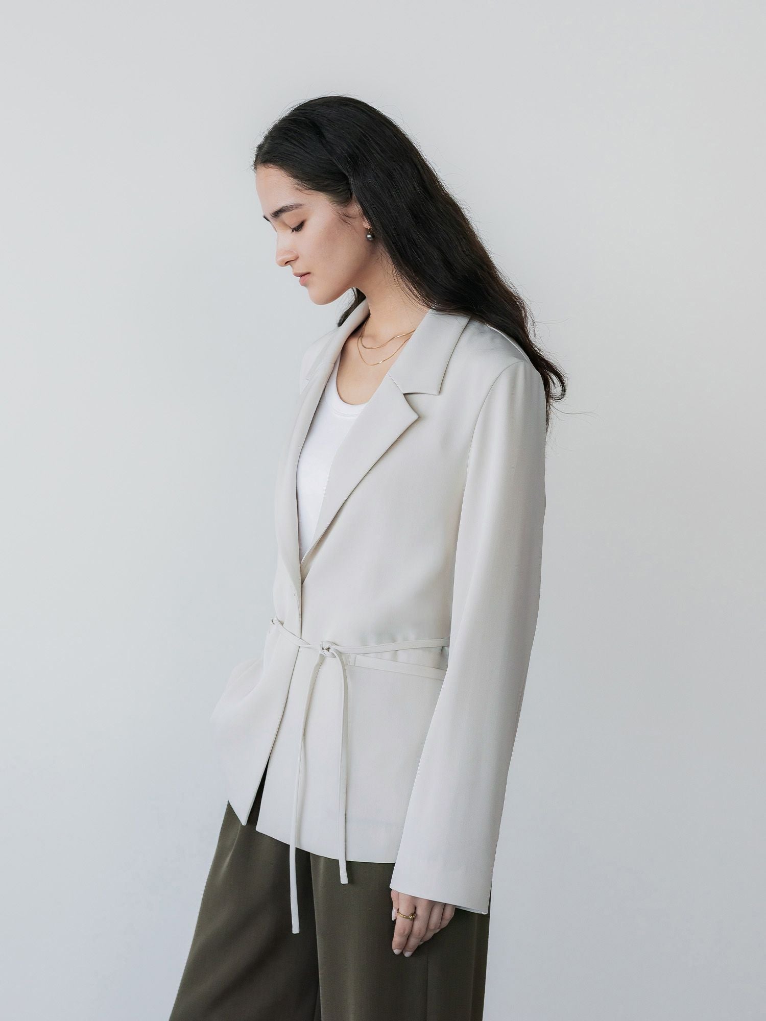 H167 B81 W57 H89 / 着用サイズ : size3