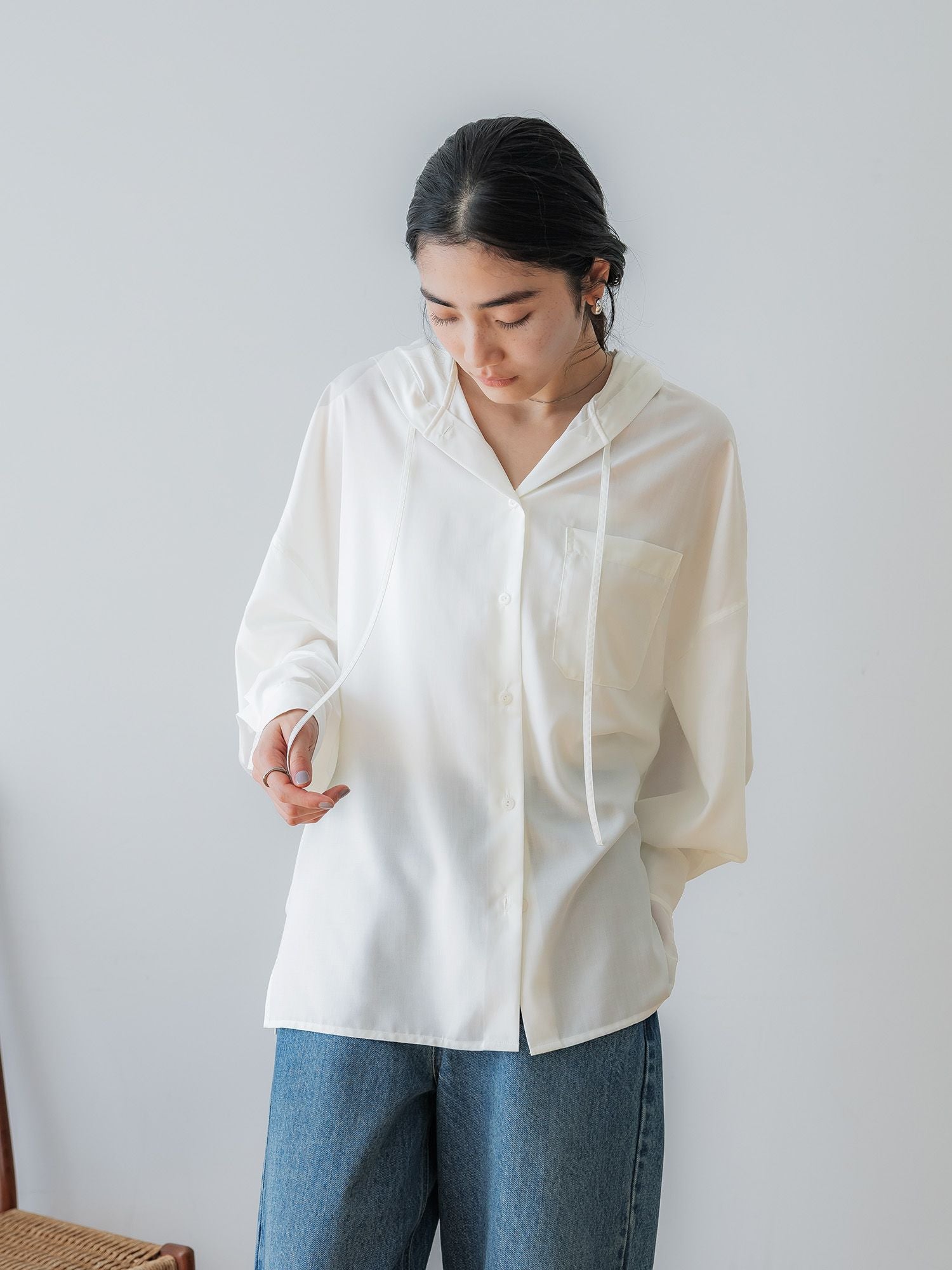 H172 B77 W56.5 H84.5 / 着用サイズ : size2