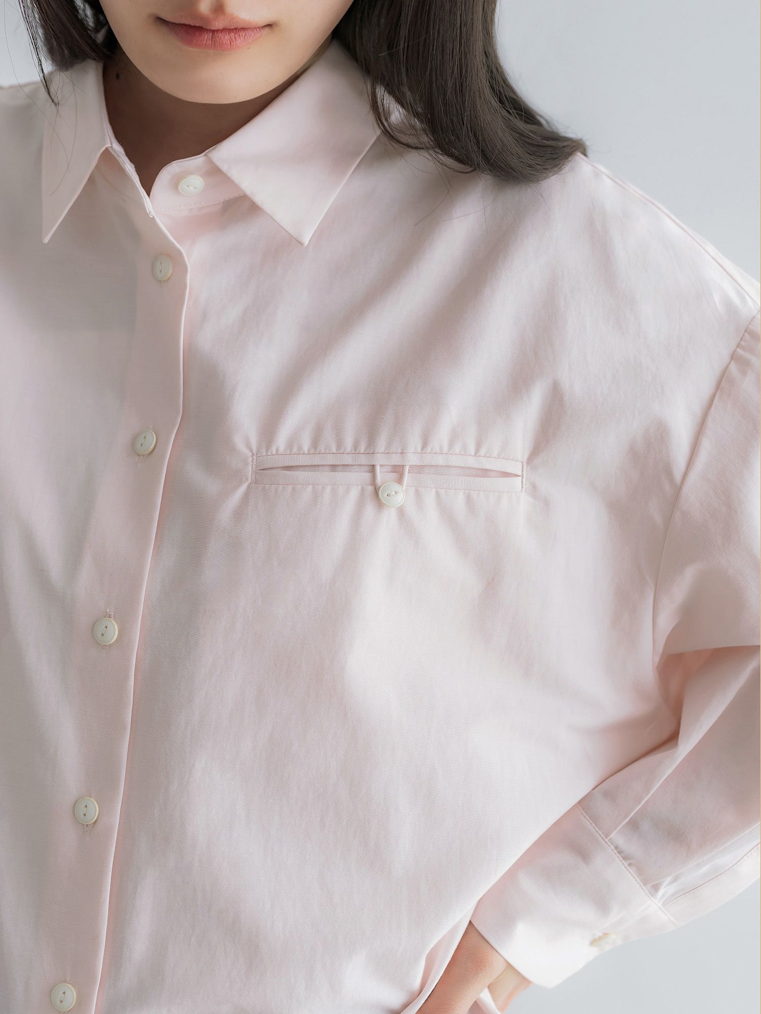 H172 B77 W56.5 H84.5 / 着用サイズ : size2