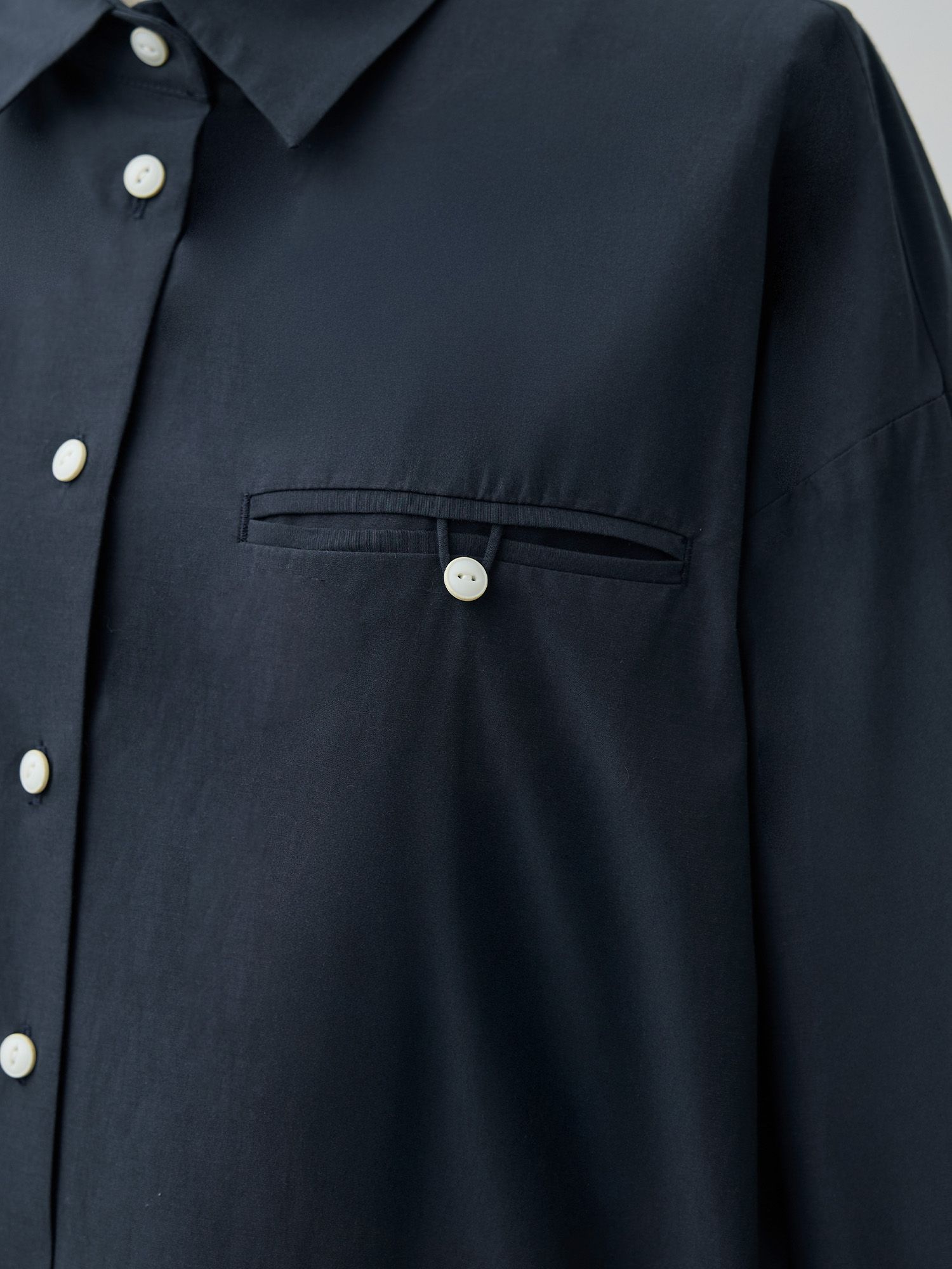 オーバーサイズコットンシャツ