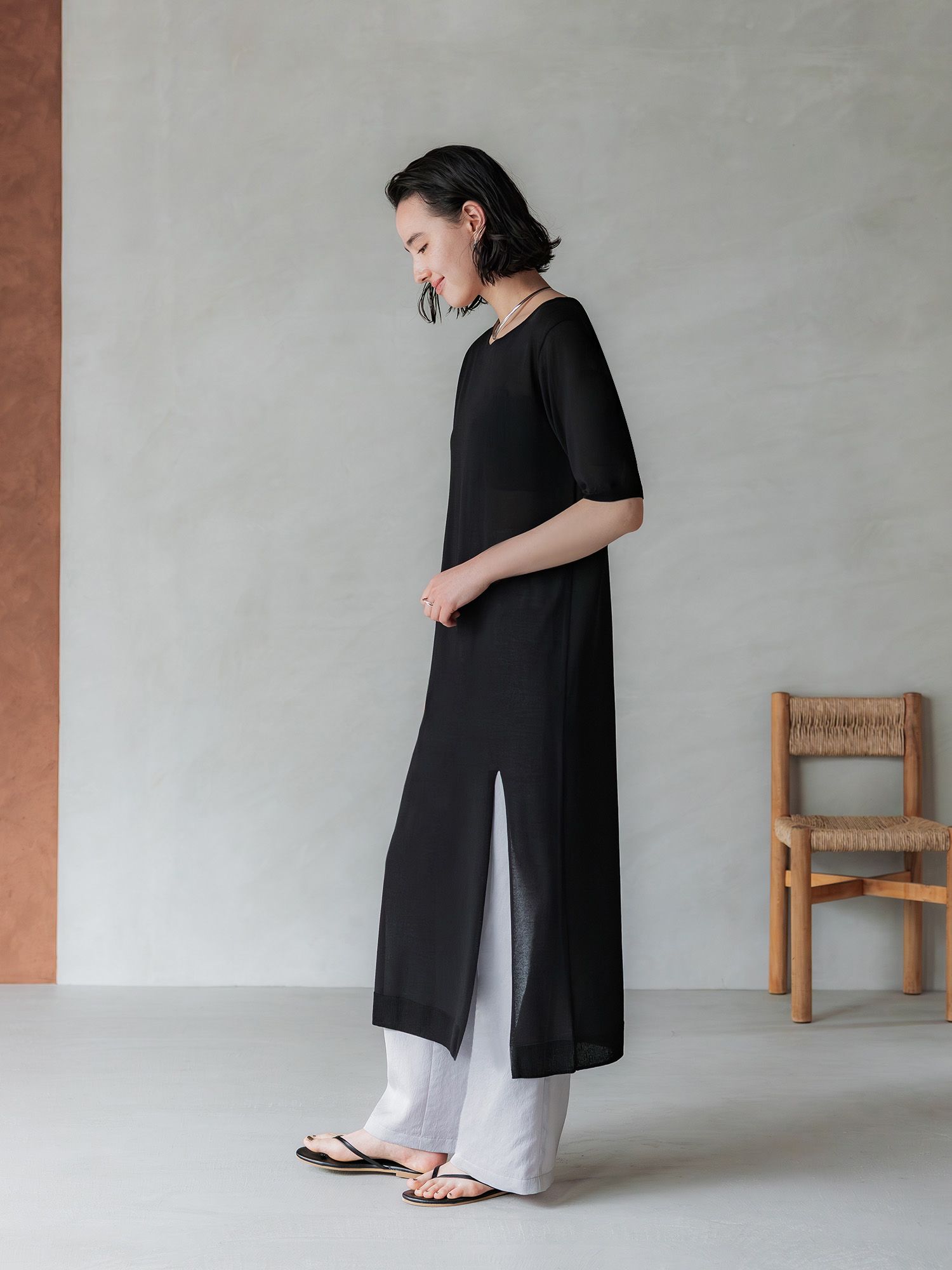 H173 B83 W66 H96 / 着用サイズ : サンプル