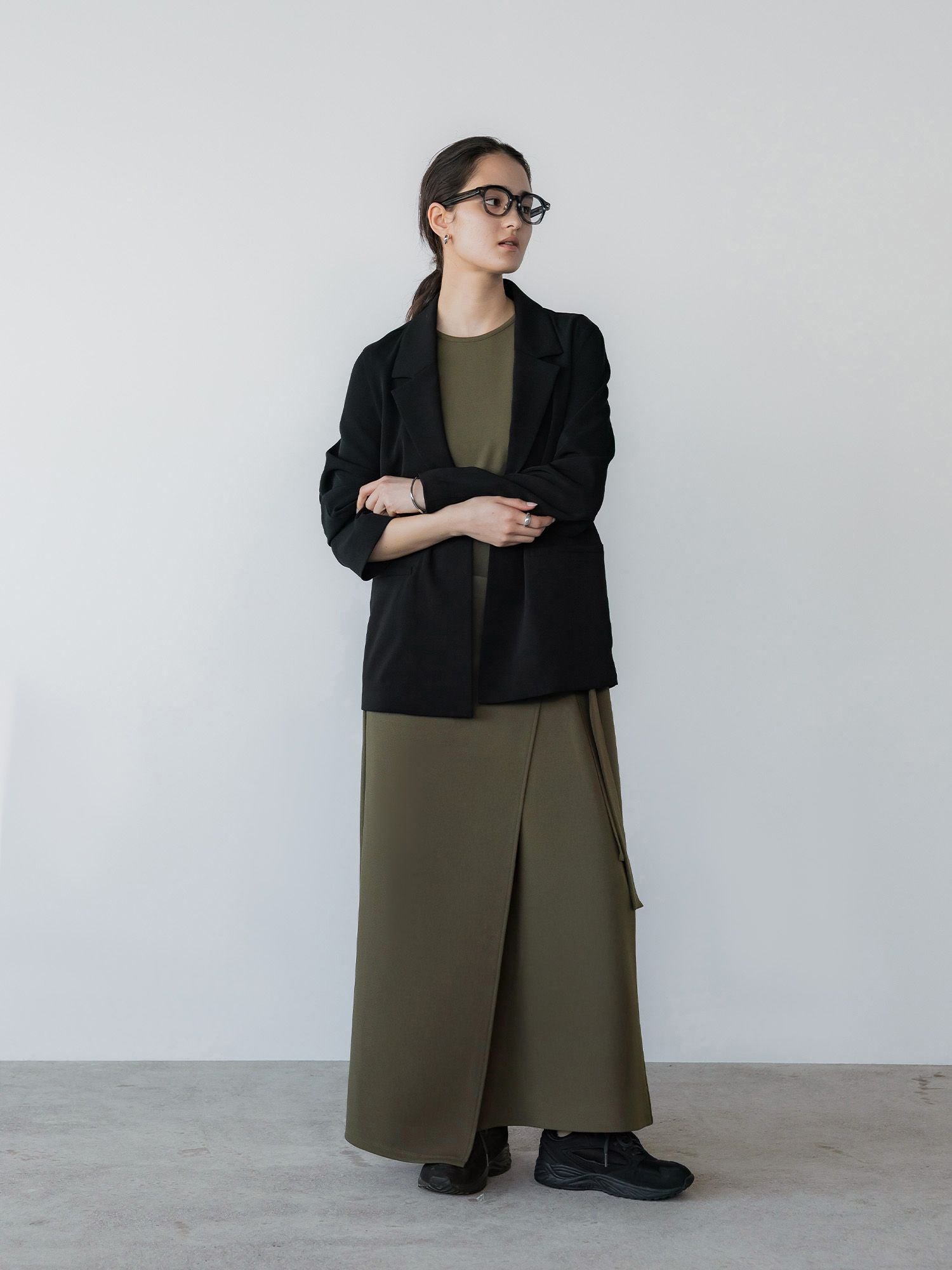 H167 B81 W57 H89 / 着用サイズ : size3