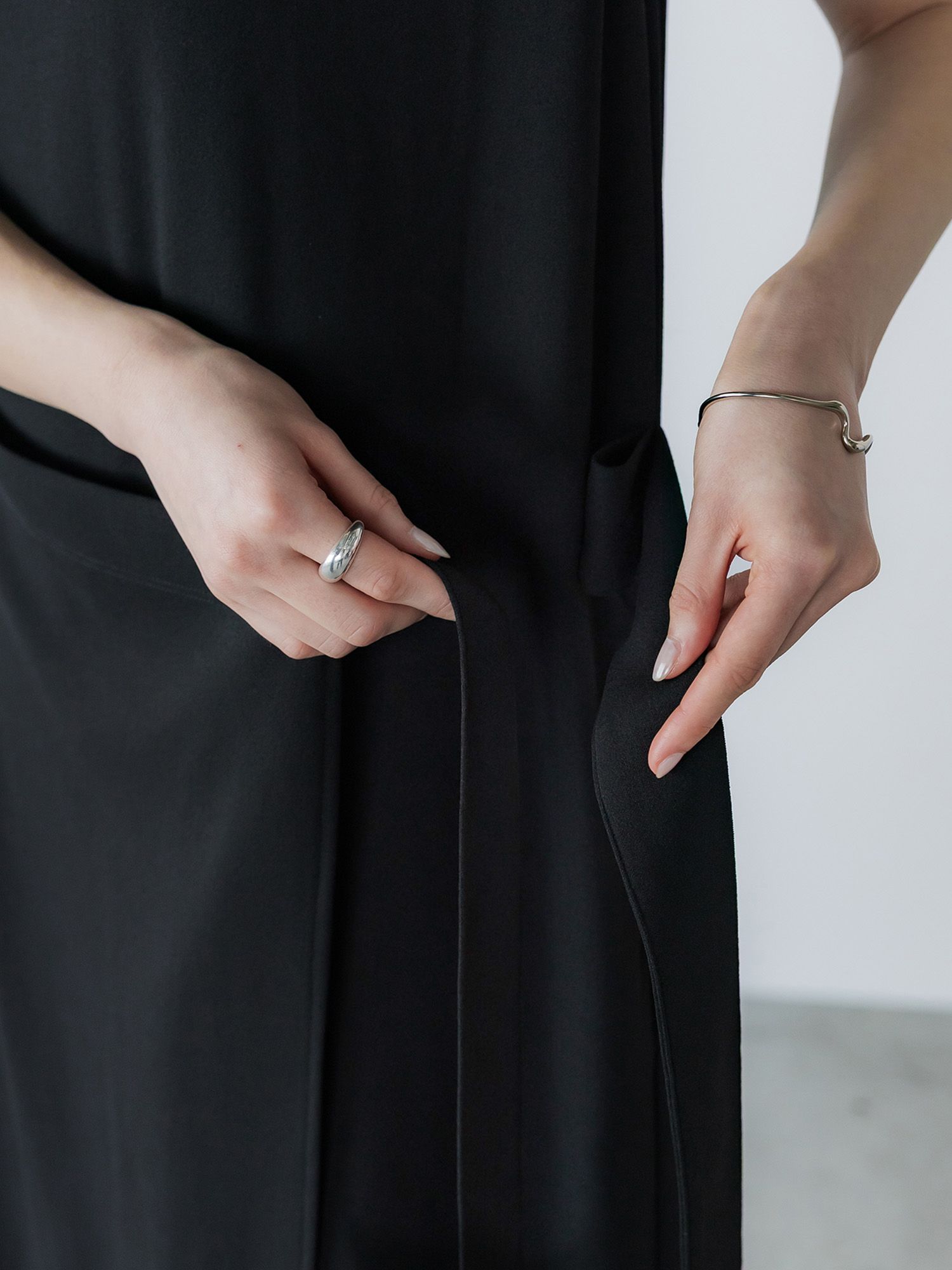 H167 B81 W57 H89 / 着用サイズ : size3