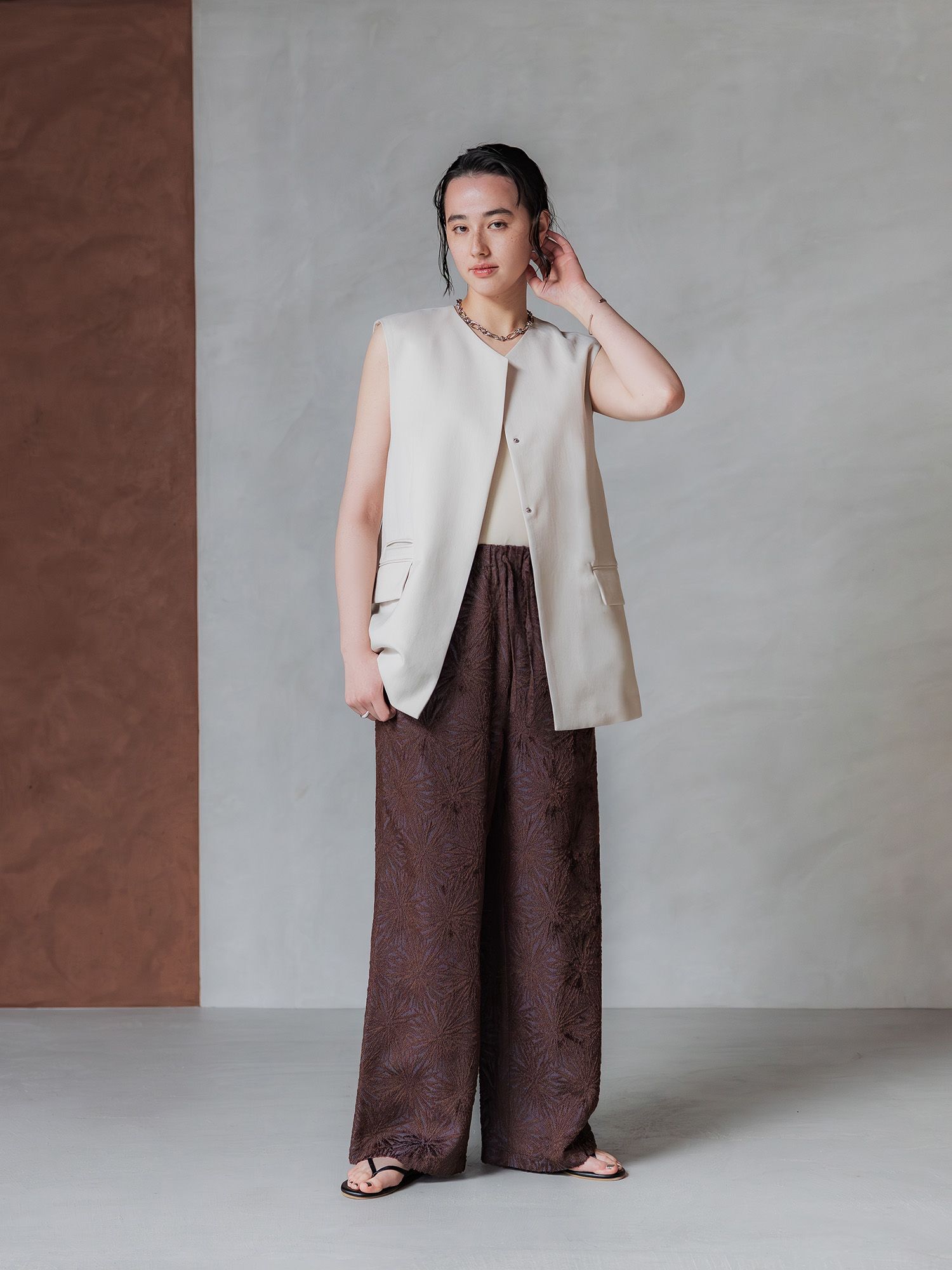 H173 B83 W66 H96 / 着用サイズ : size3