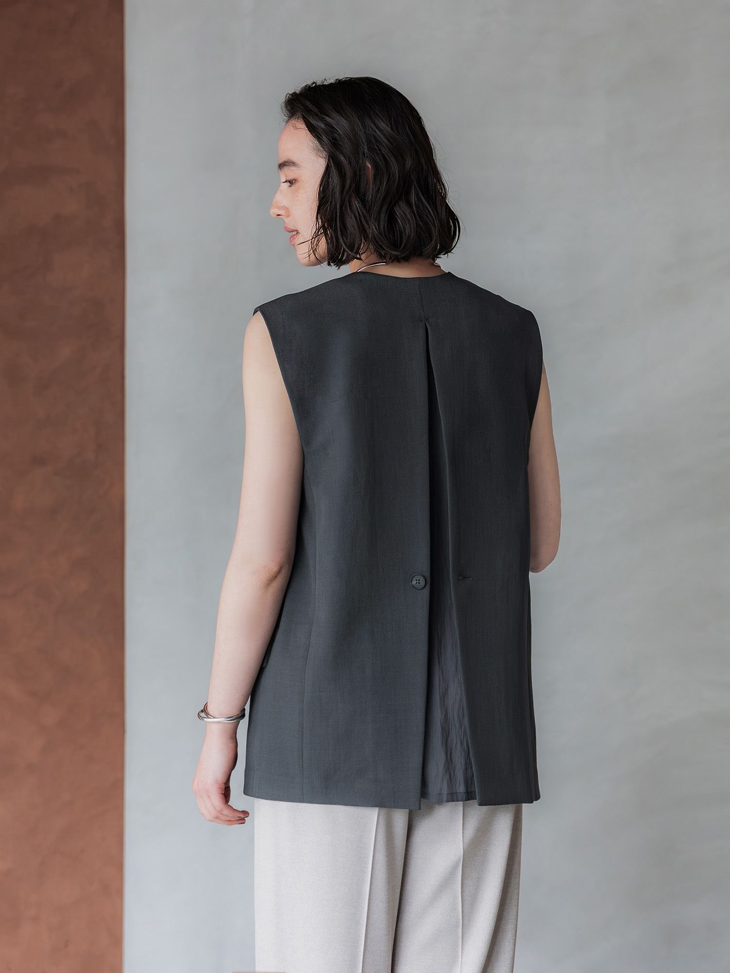 H173 B83 W66 H96 / 着用サイズ : size3