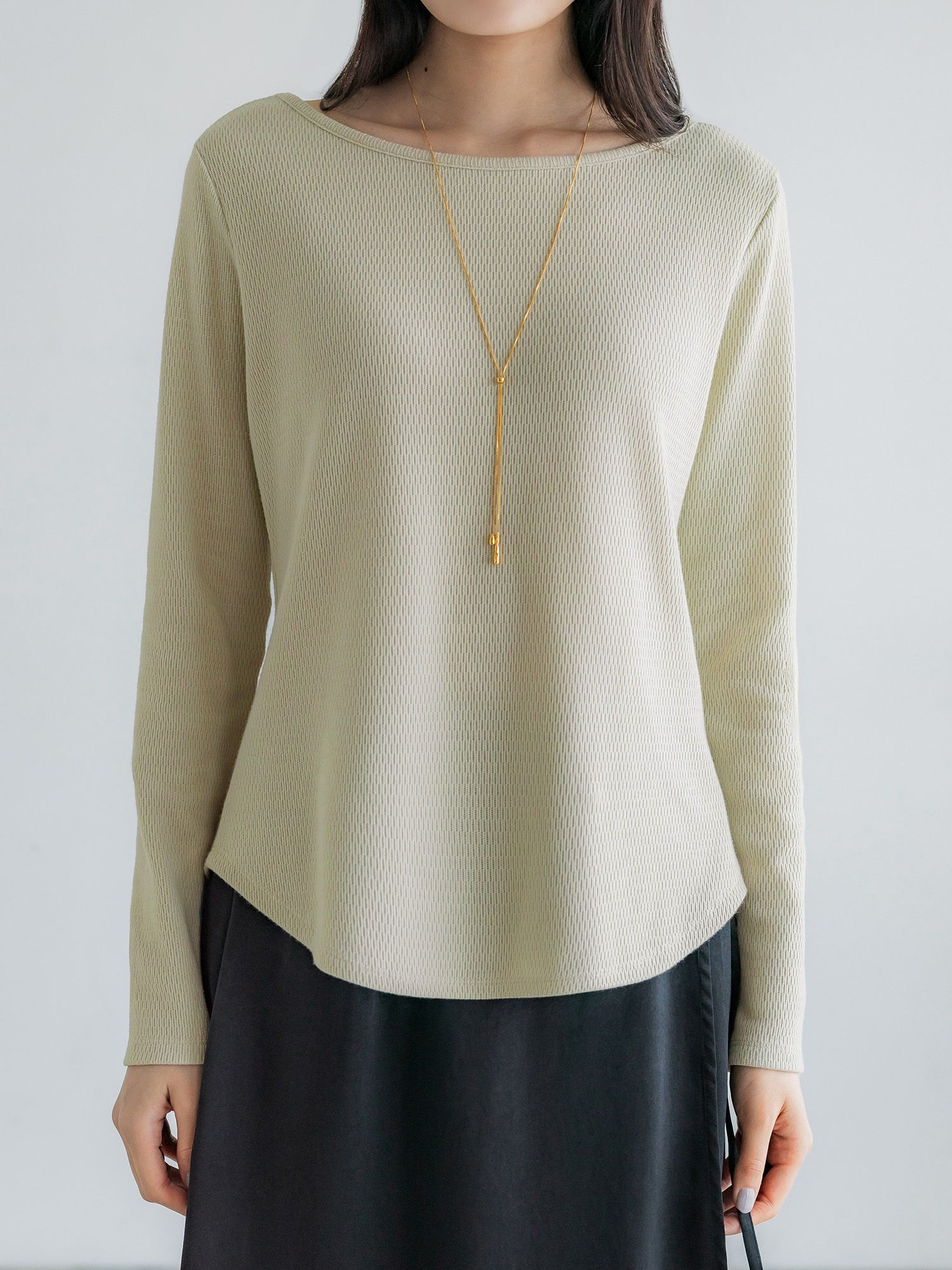 H172 B77 W56.5 H84.5 / 着用サイズ : size2