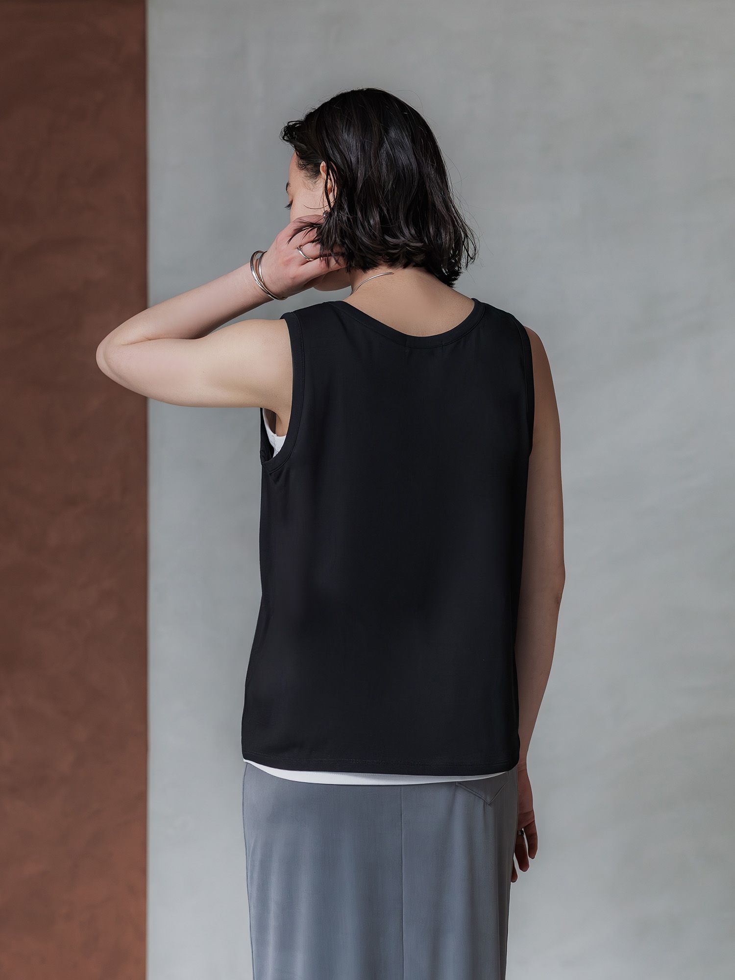 H173 B83 W66 H96 / 着用サイズ : size2