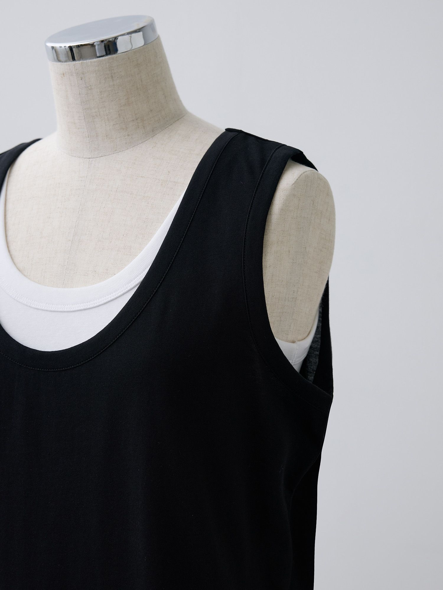 マルチウェイレイヤードタンクトップ