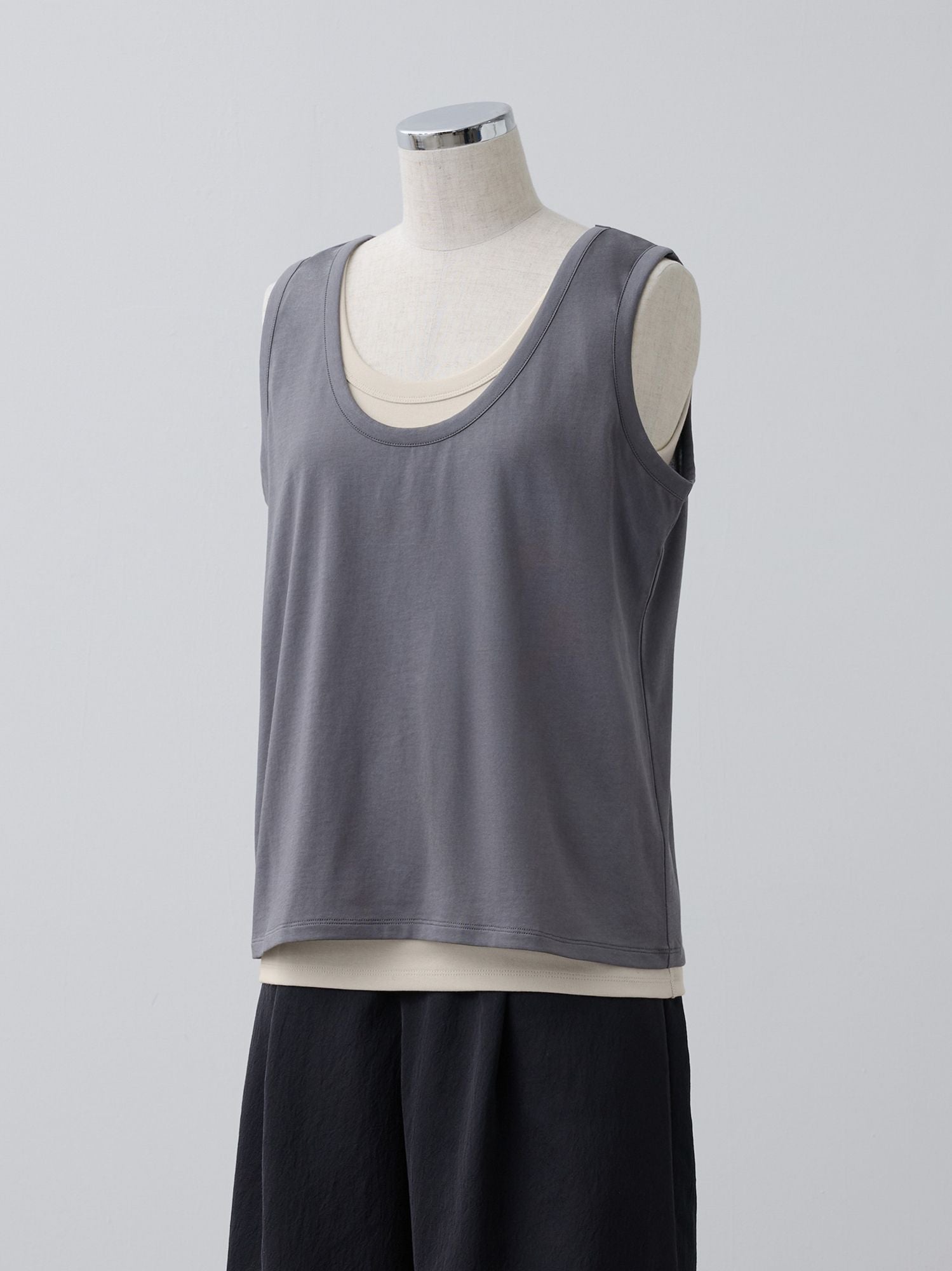 マルチウェイレイヤードタンクトップ
