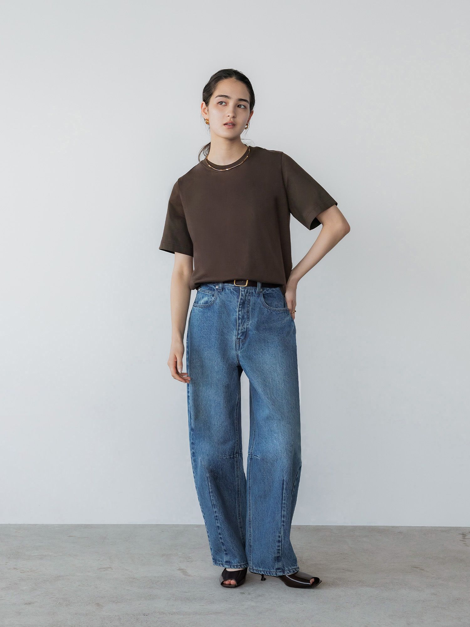 H167 B81 W57 H89 / 着用サイズ : size2