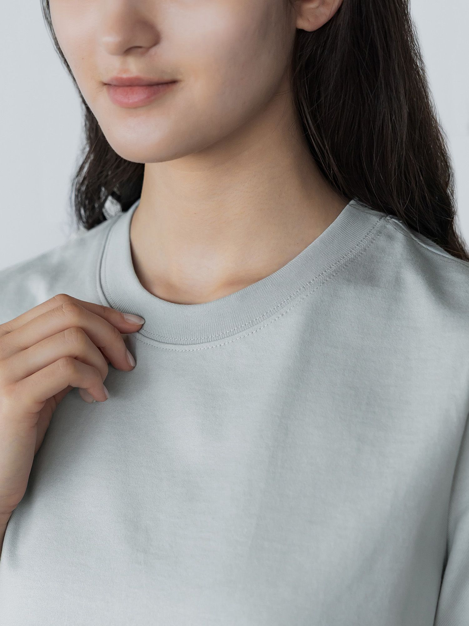 H167 B81 W57 H89 / 着用サイズ : size2