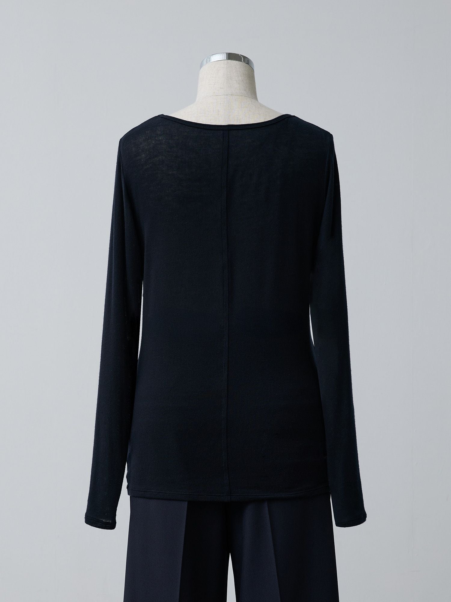 シルクブレンドボートネックロンT