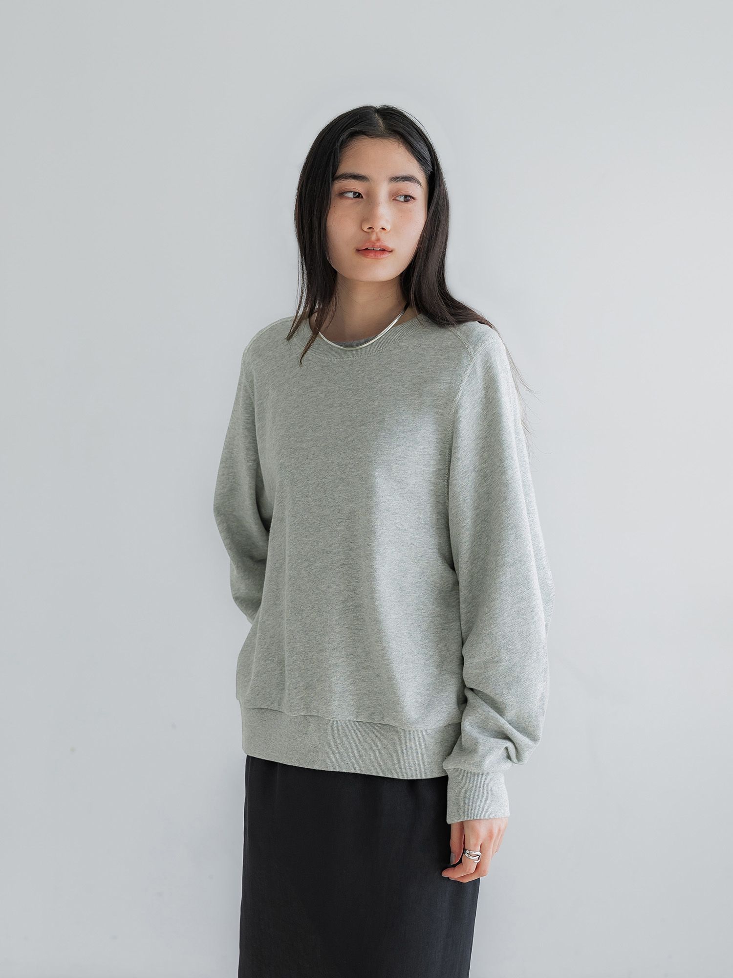 H172 B77 W56.5 H84.5 / 着用サイズ : size2