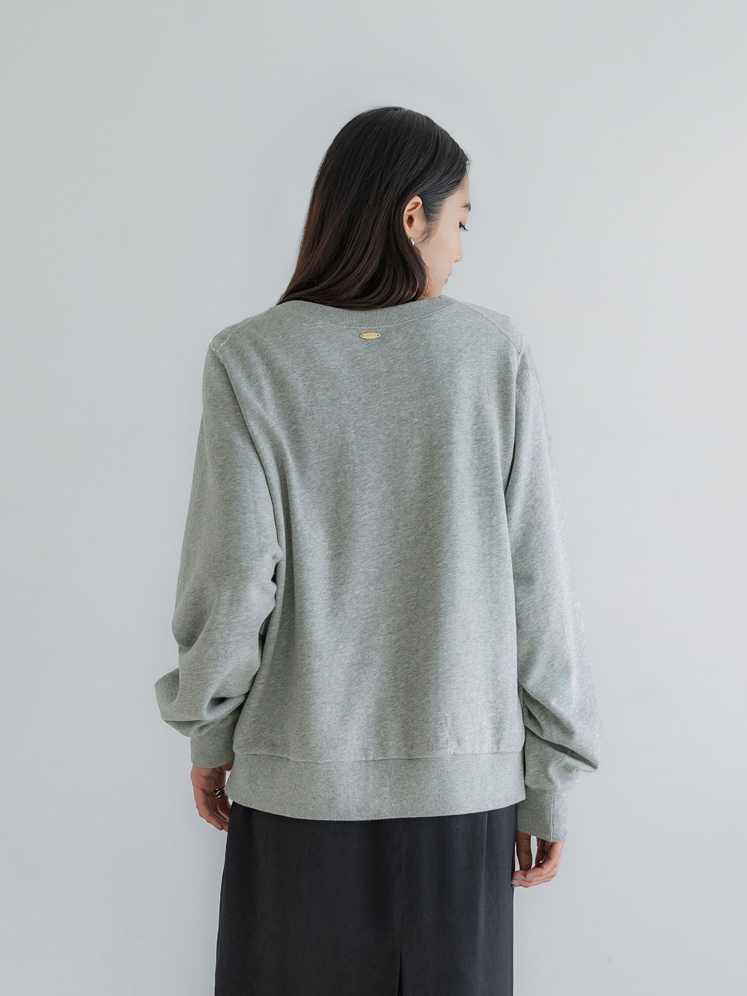 H172 B77 W56.5 H84.5 / 着用サイズ : size2