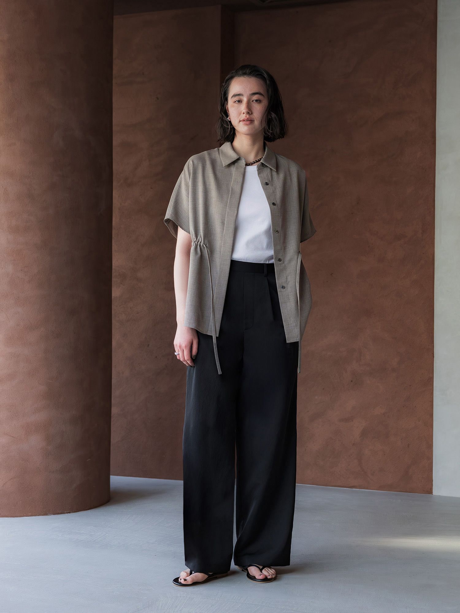 H173 B83 W66 H96 / 着用サイズ : サンプル