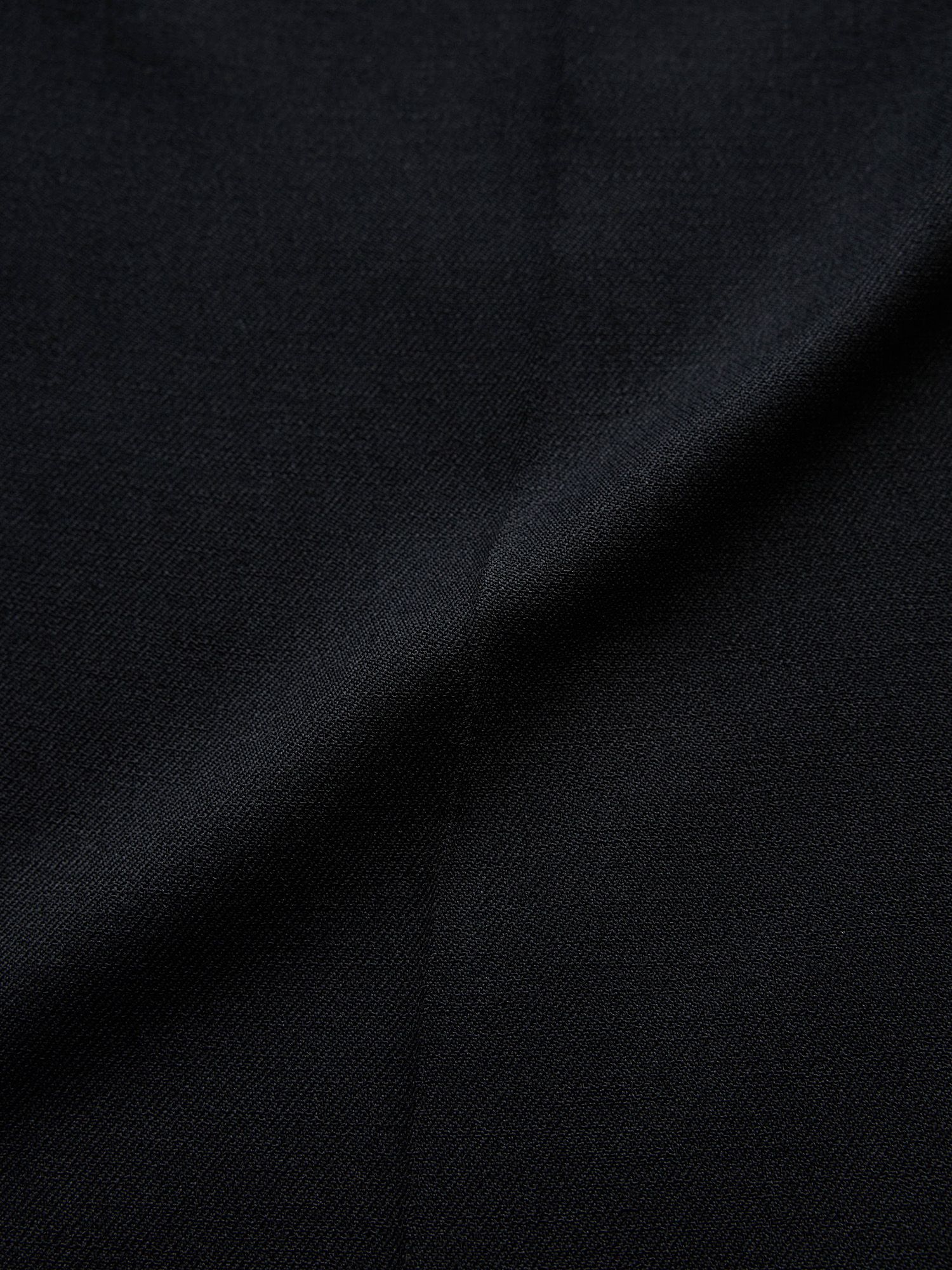 ピンタックスラブストレートパンツ