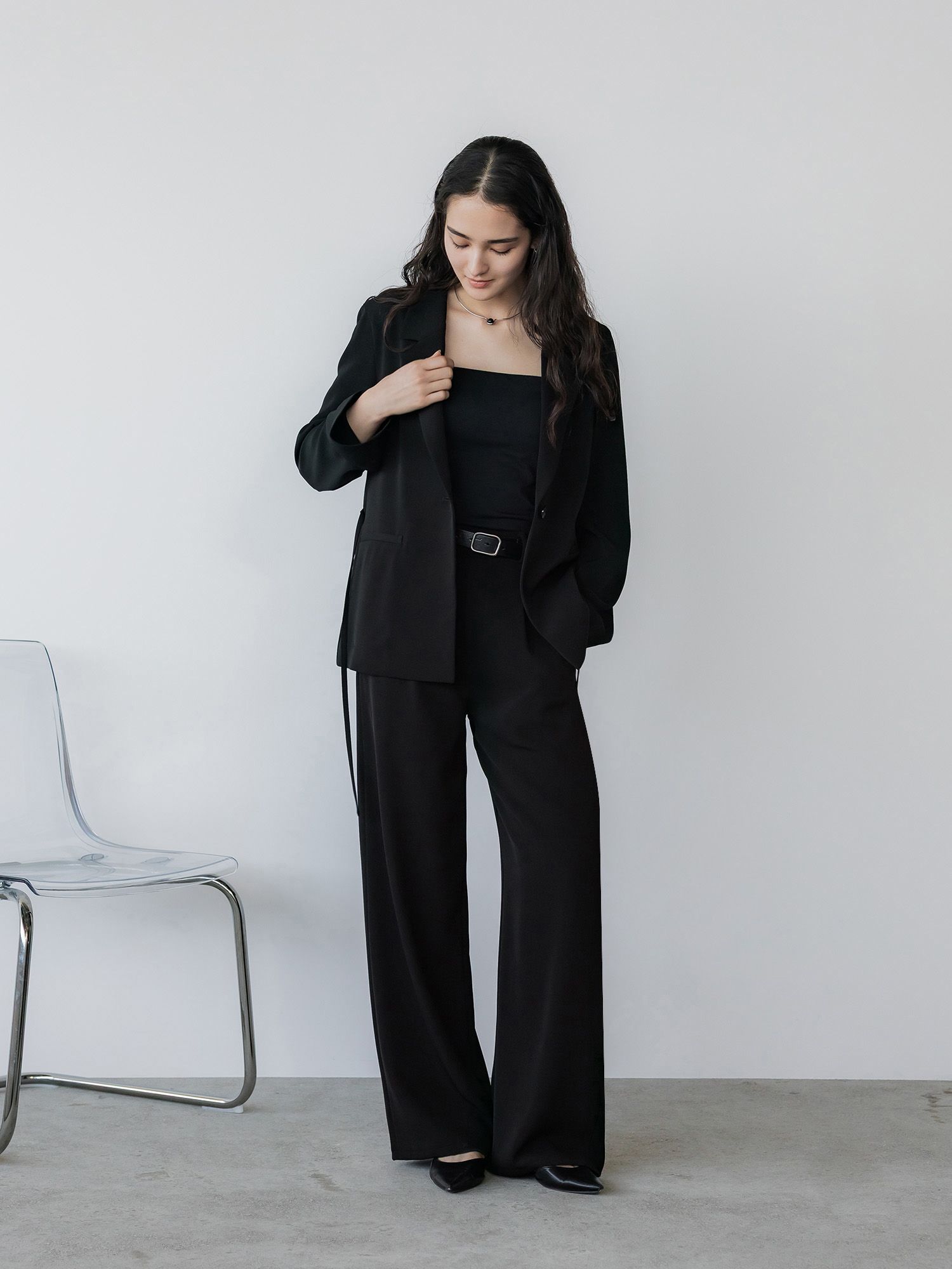 H167 B81 W57 H89 / 着用サイズ : サンプル