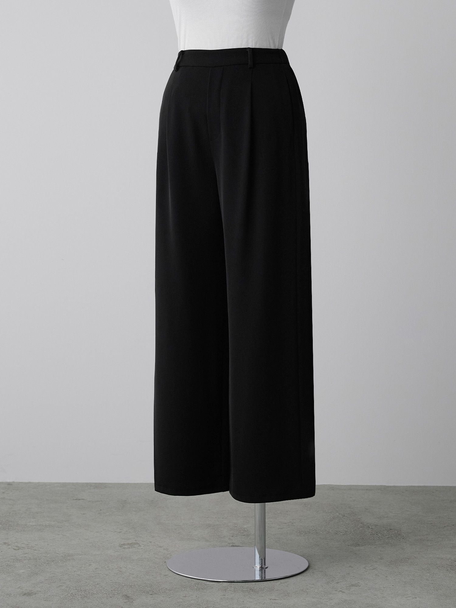 ウォーターリペレントスラックス