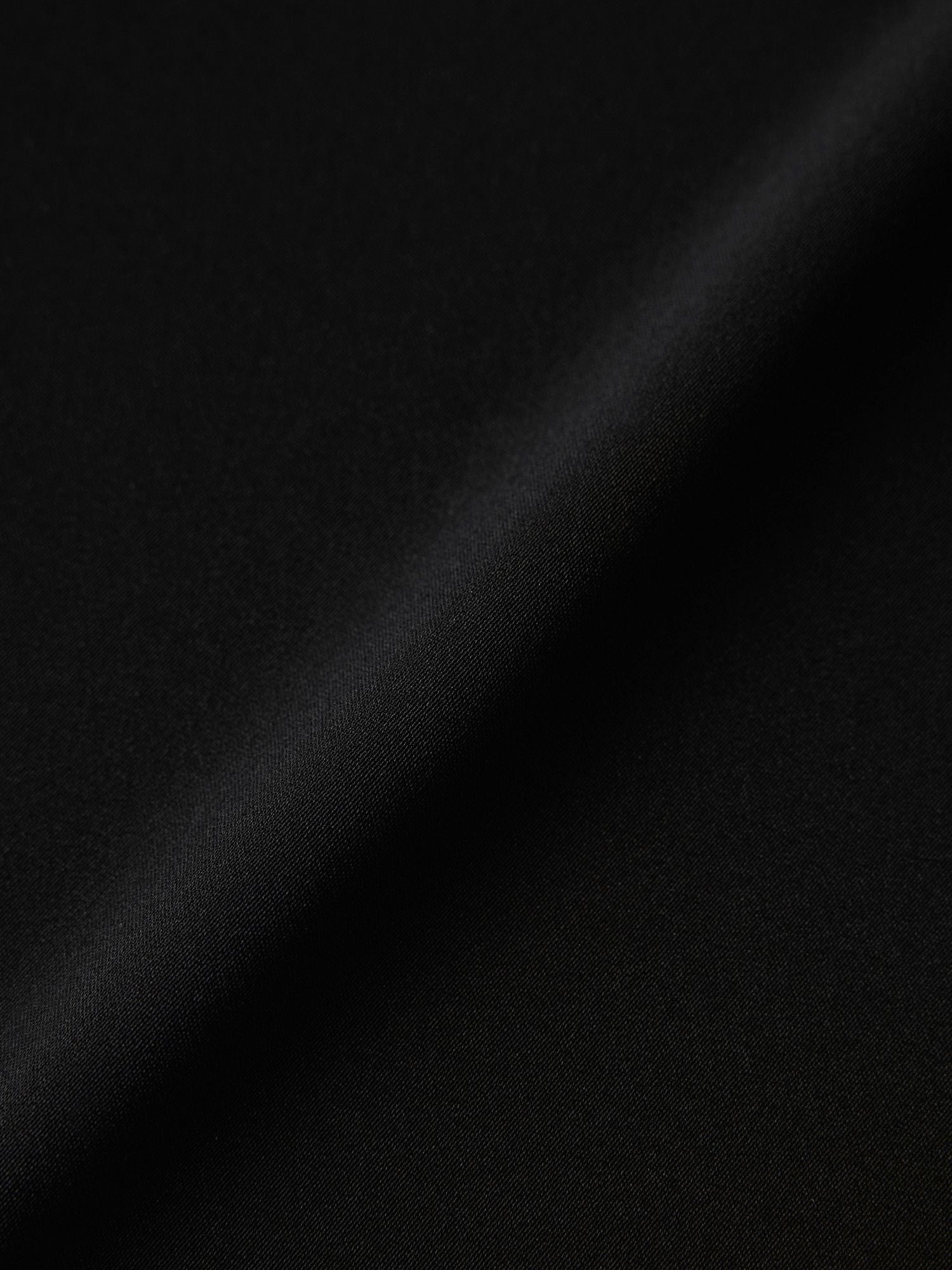 ウォーターリペレントスラックス