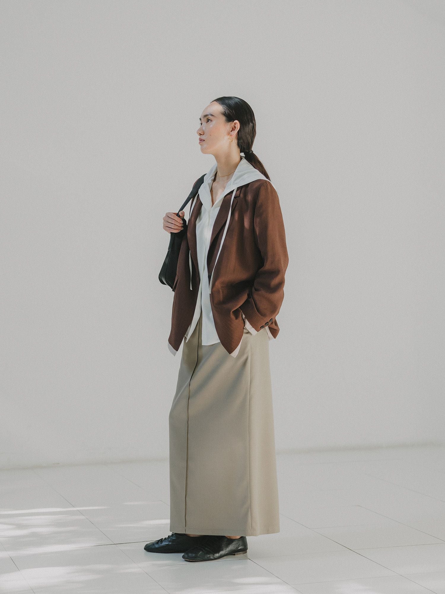 H171 B80 W60 H85 / 着用サイズ : サンプル