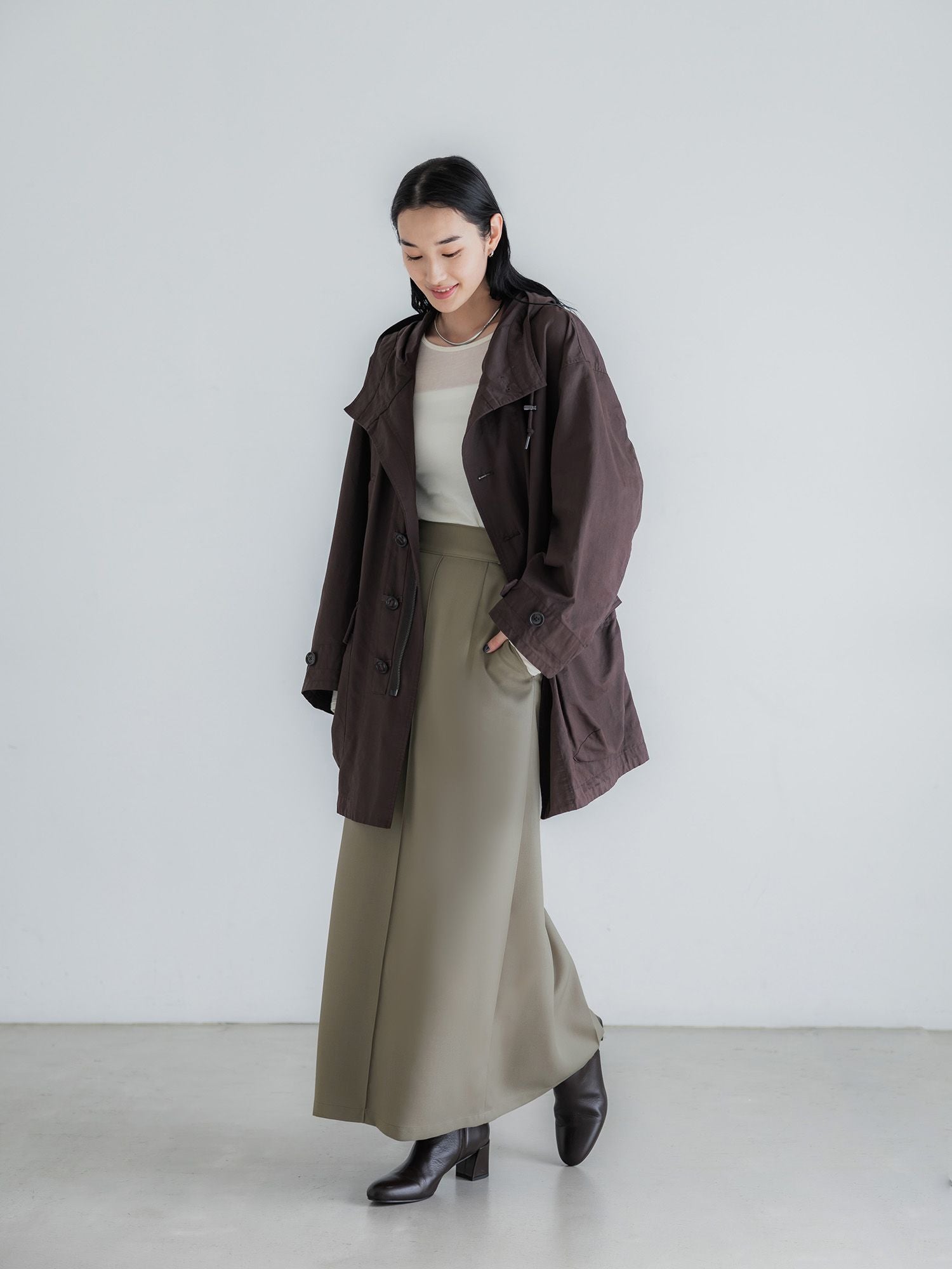 H170 B78 W59 H85 / 着用サイズ : サンプル