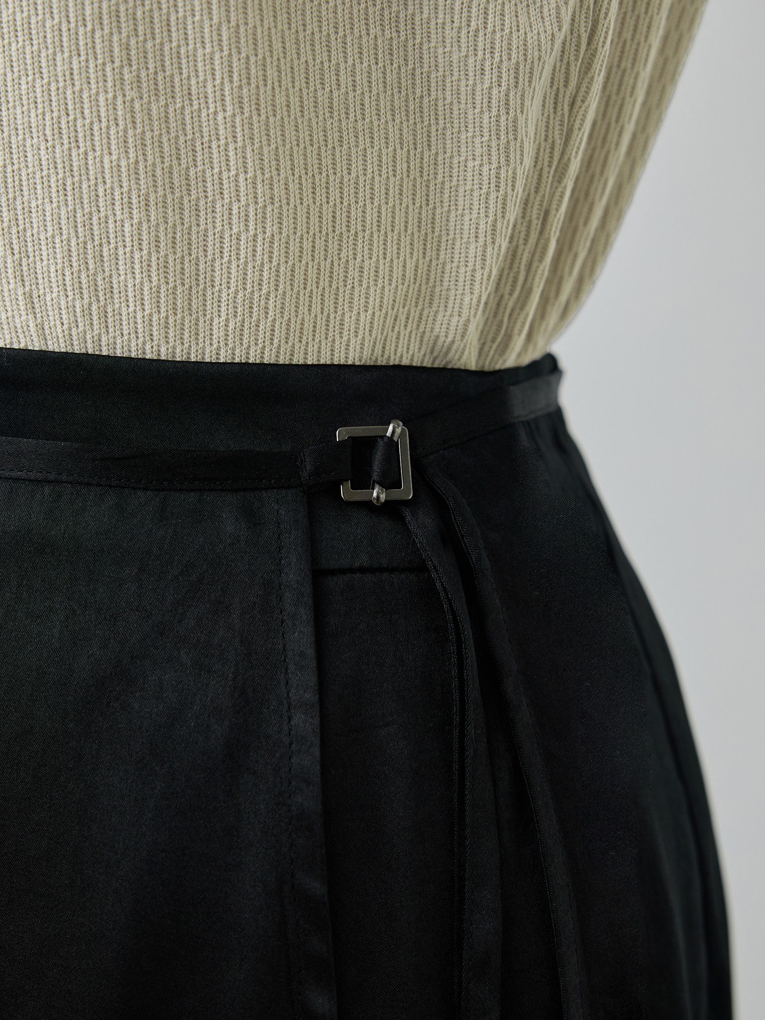 ラップレイヤードIラインスカート