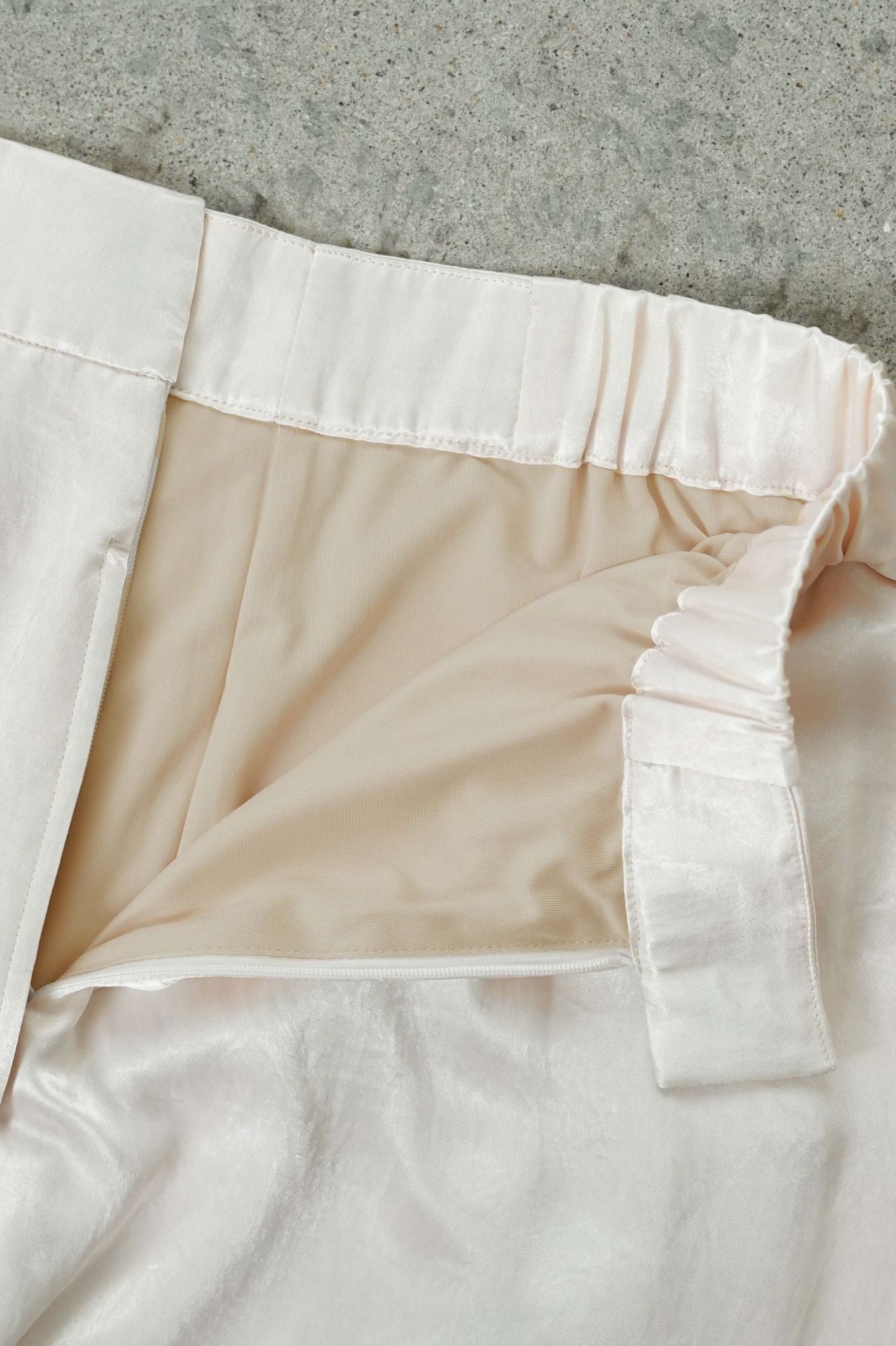 ラップレイヤードIラインスカート