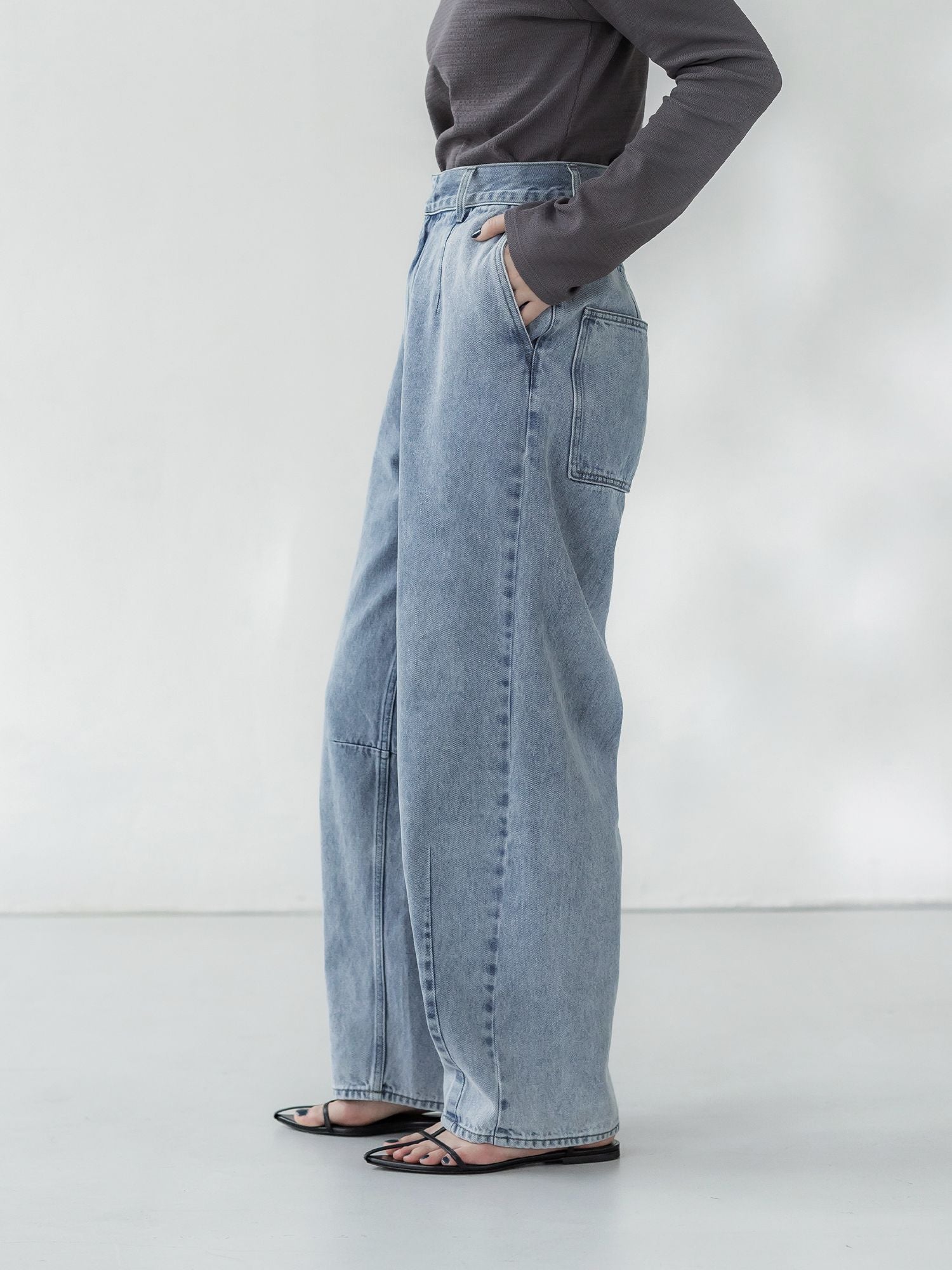 ソフトカーヴィデニムスラックス